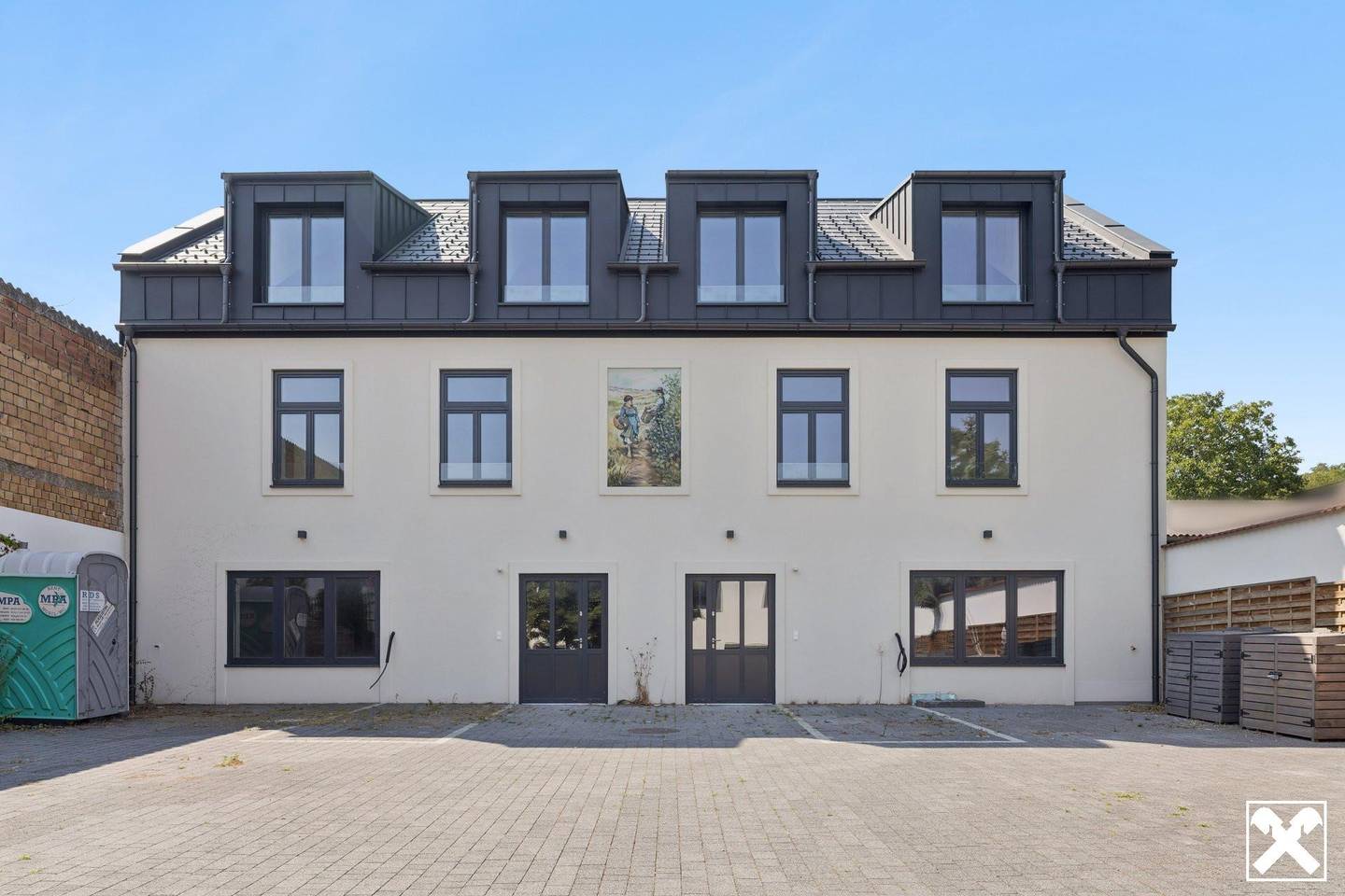 Geräumige familienwohnung mit Garten und Parkplätzen