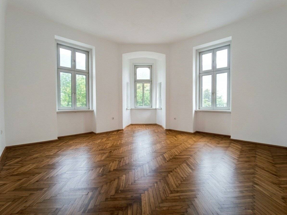 Grünblick &amp; Potential - Charmante 2-Zimmer Wohnung mit Ausblick! Nähe U6 Jägerstraße!