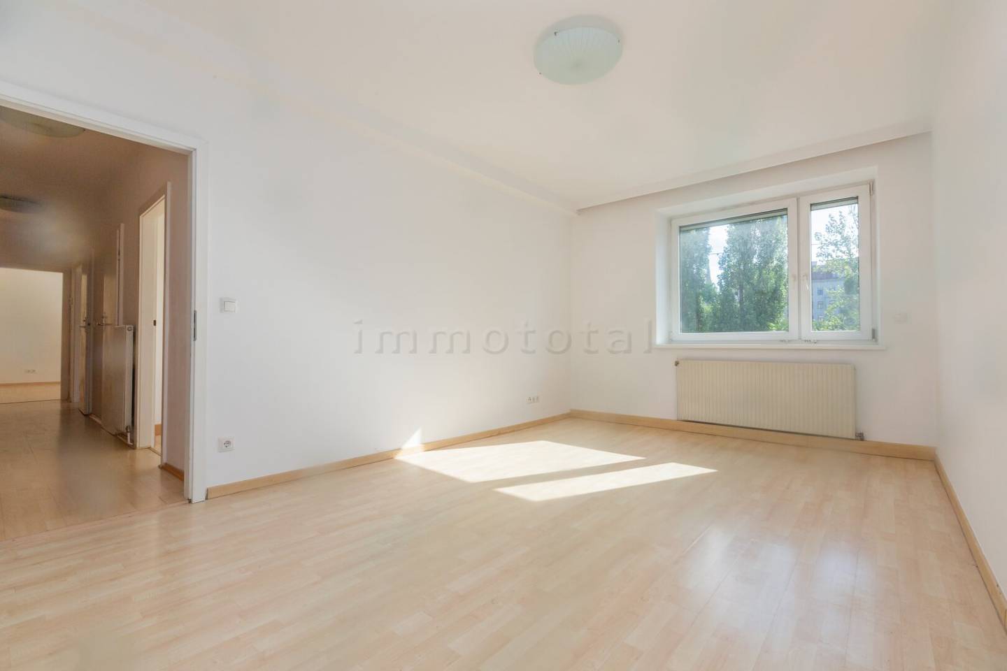 GRÜNBLICK AM DONAUKANAL | Sonnige 3-Zimmer-Wohnung nahe Pratercottage