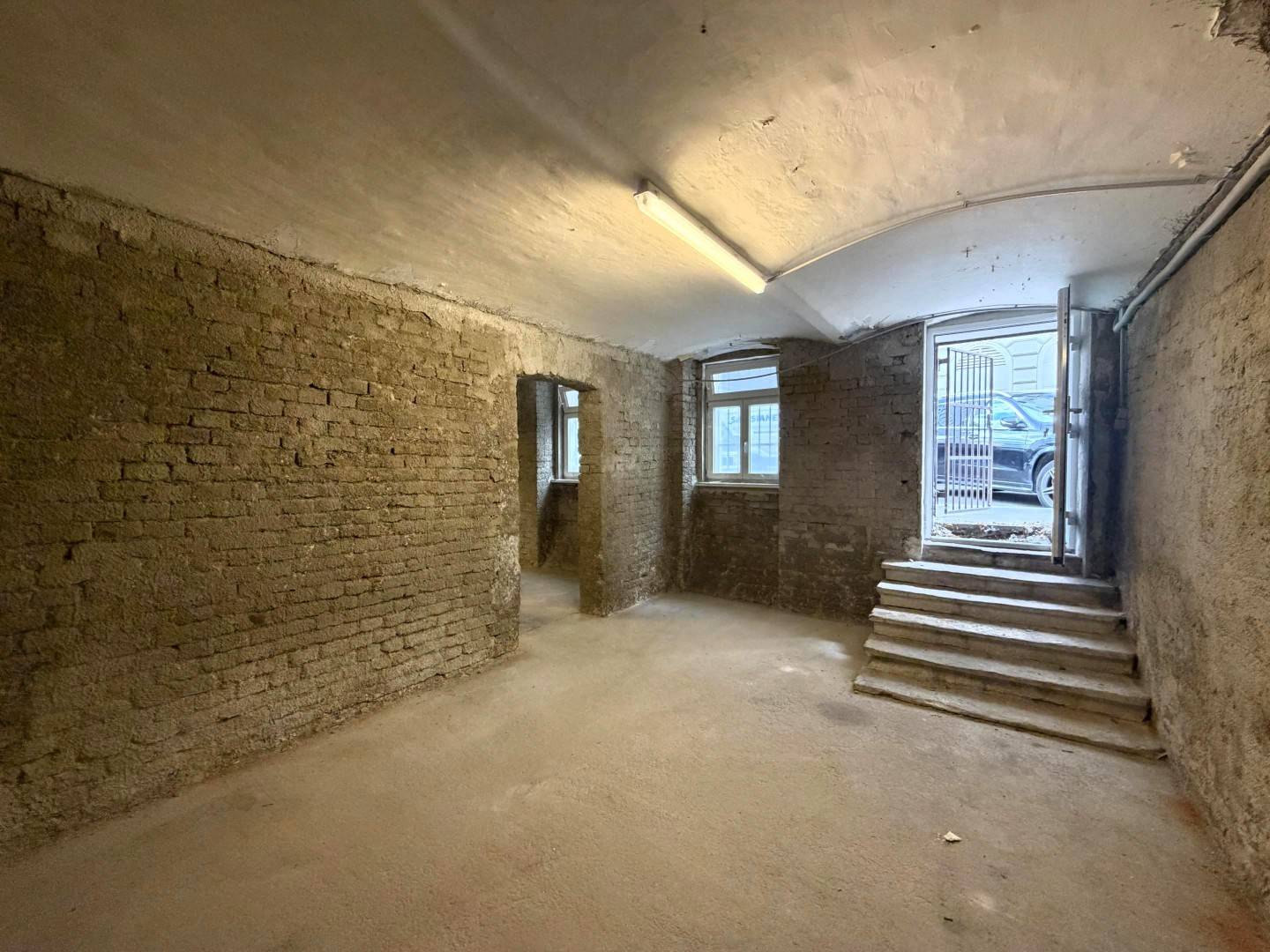 Souterrainwohnung ideal als Lager im Karmeliterviertel