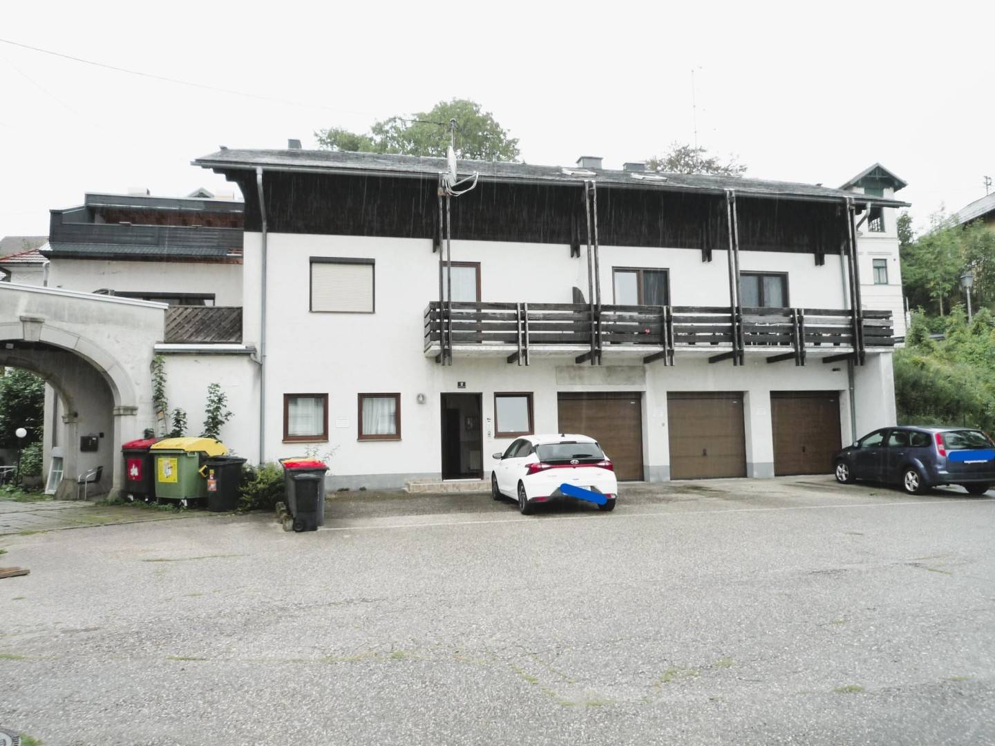 Helle Wohnung mit großer Südwestterrasse und Garage