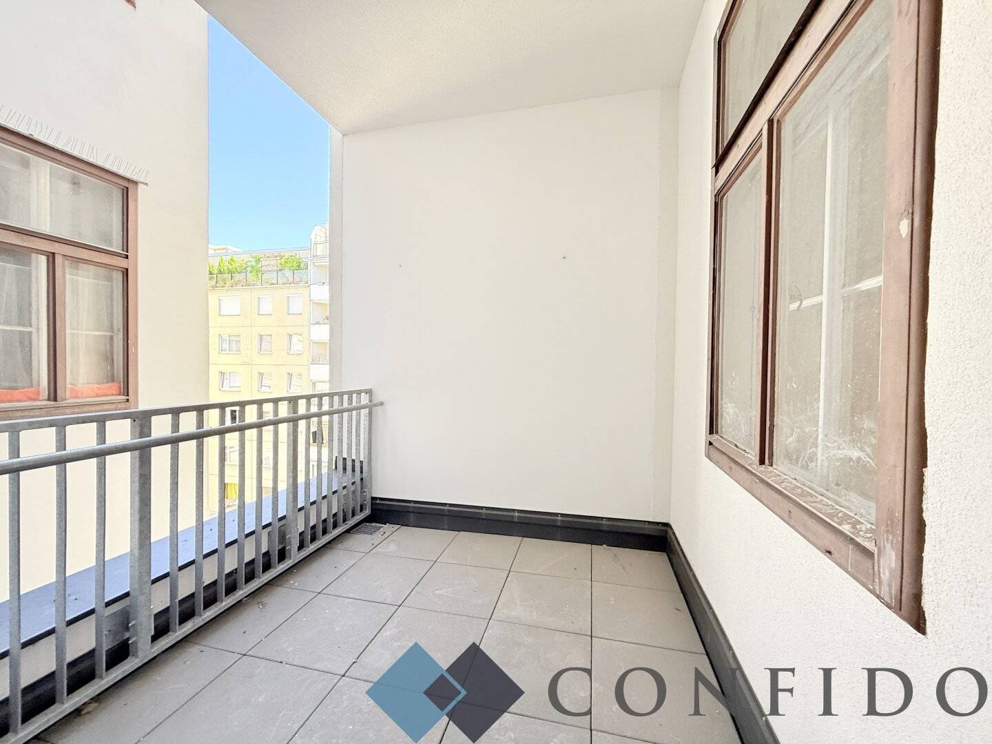 Kompakte 1 Zimmerwohnung mit Loggia - PROJEKT KLEISTGASSE - Sanierungsbedürftige Altbauwohnungen mir Charme und Potenzial!