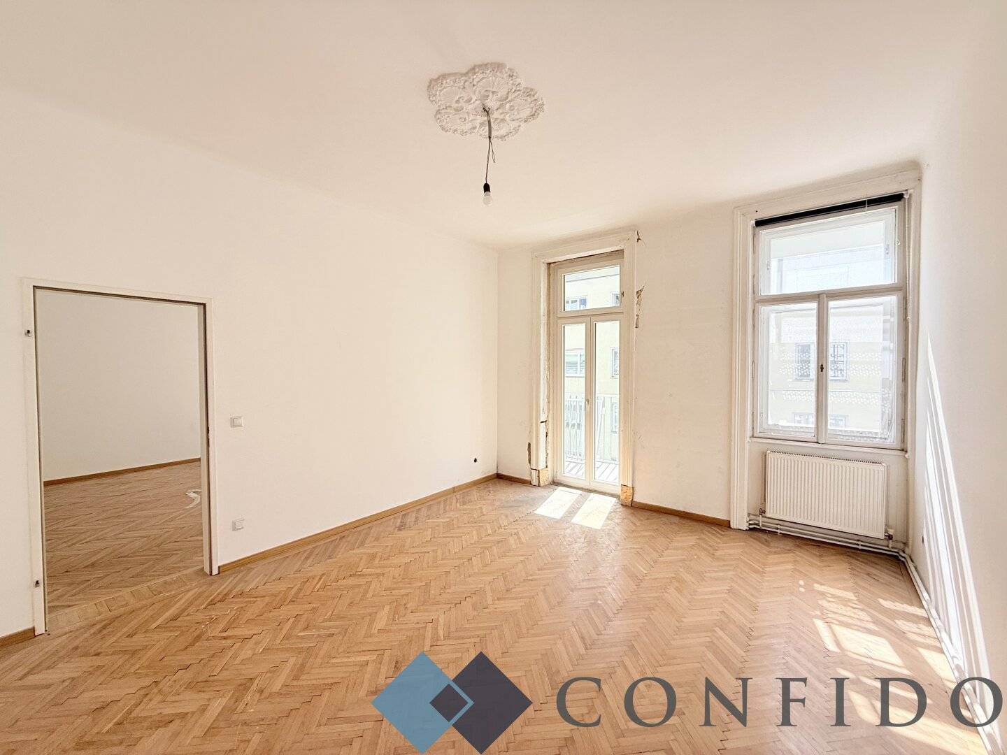 Sonnige 2 Zimmerwohnung mit Balkon - PROJEKT KLEISTGASSE - Sanierungsbedürftige Altbauwohnungen mir Charme und Potenzial!