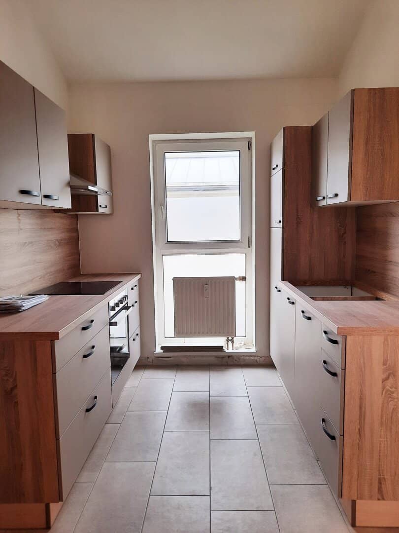 2-Zi.-Wohnung, ca. 61 m², 2. OG, BJ 1999