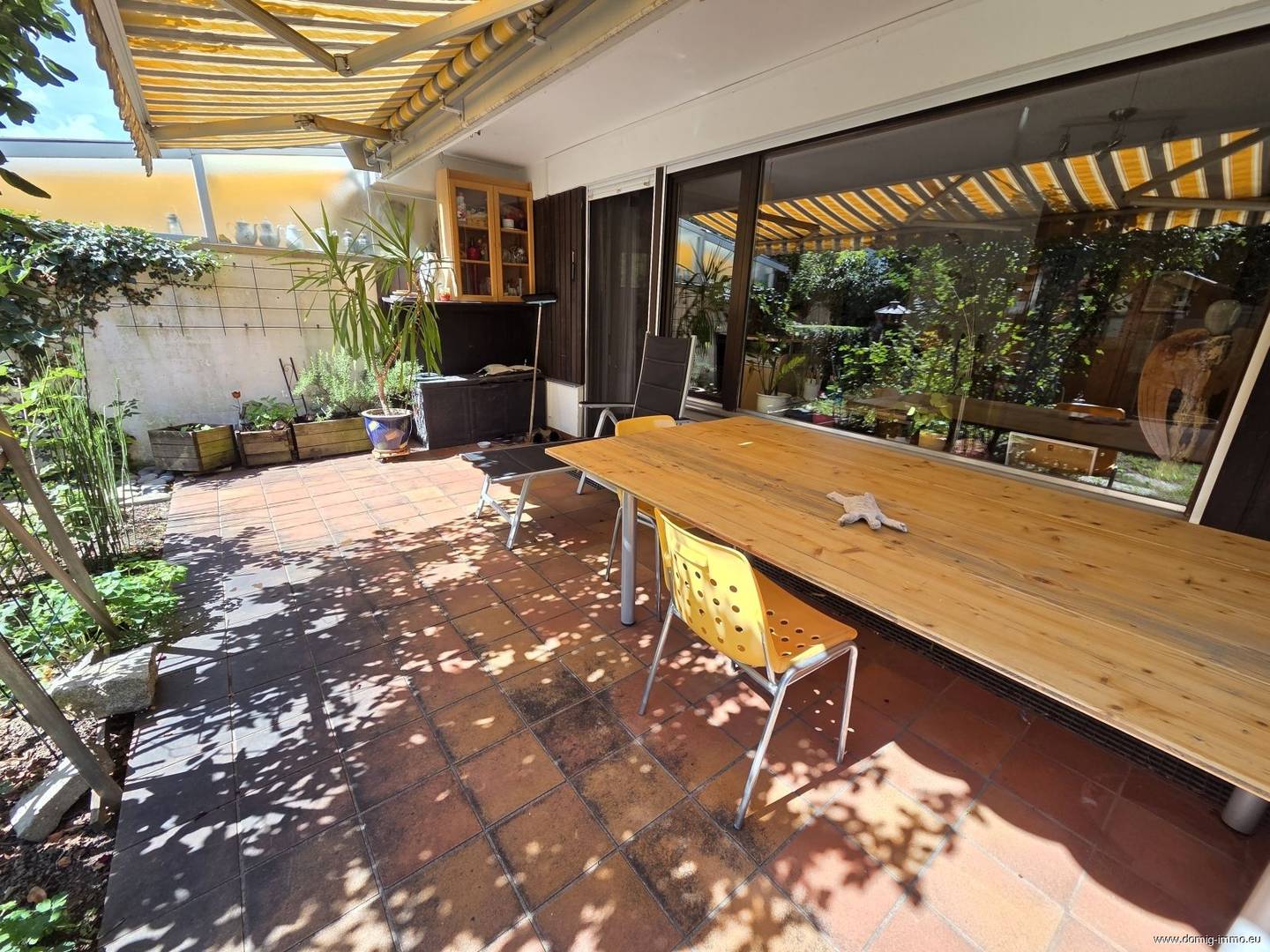 Familienwohnung mit privatem Garten und Tiefgarage