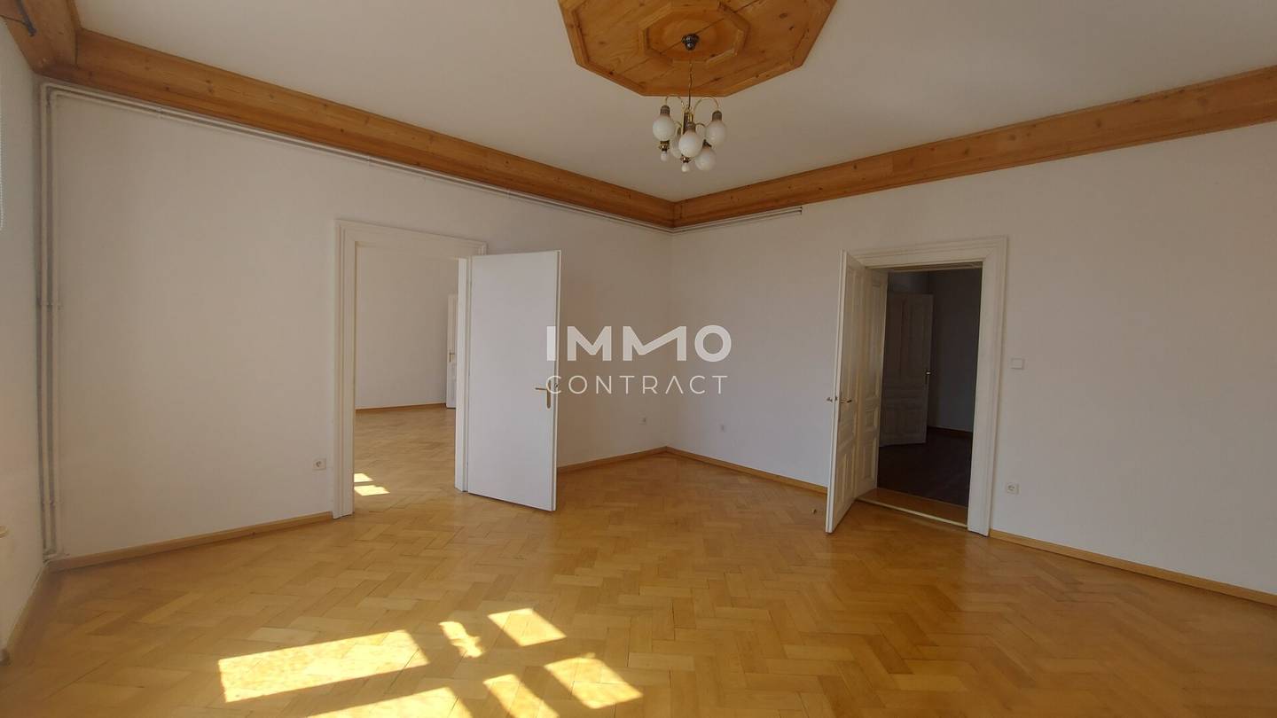 Old Building Condominium in Prime Location of Krems