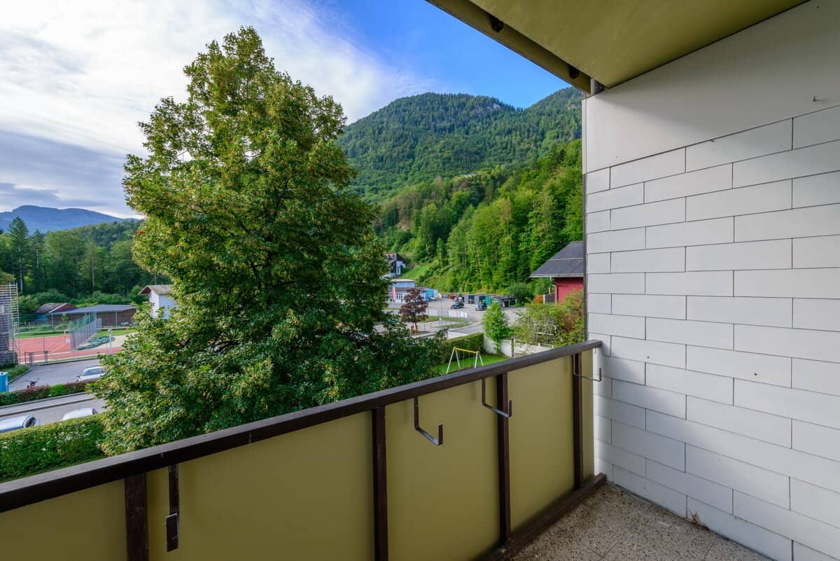Großzügige 3-Zimmer-Wohnung mit zwei Loggien und eigener Garage