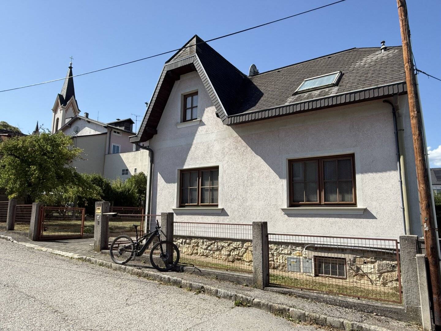 Piesting - well-maintained living in a quiet green location