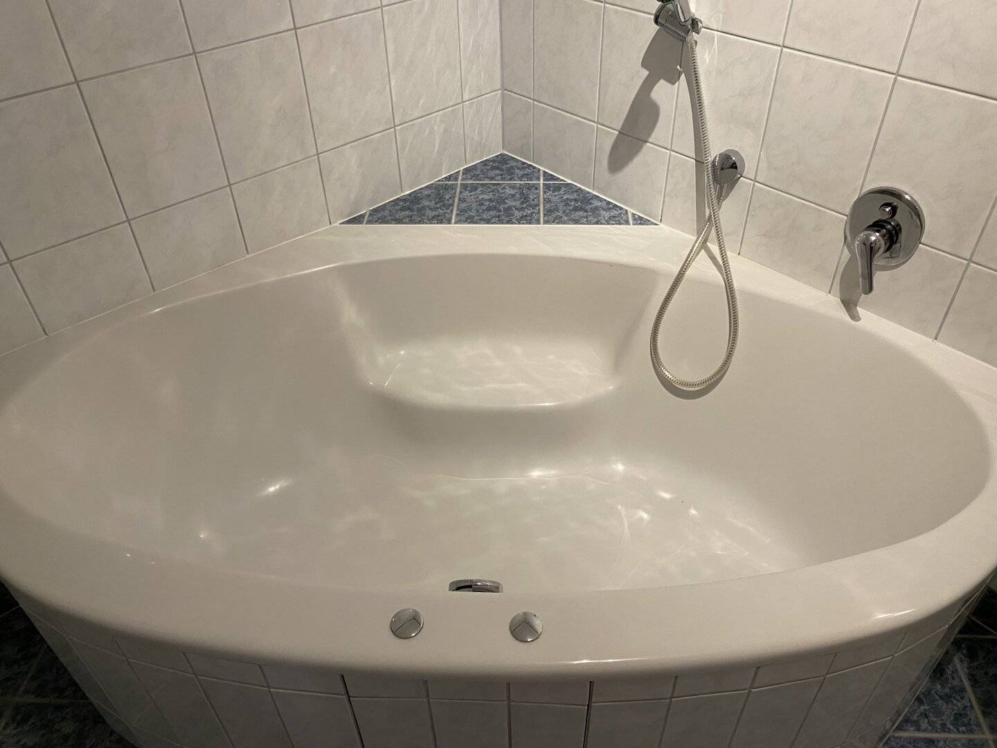 Apartment near U6 Jägerstraße Suitable for flatshare