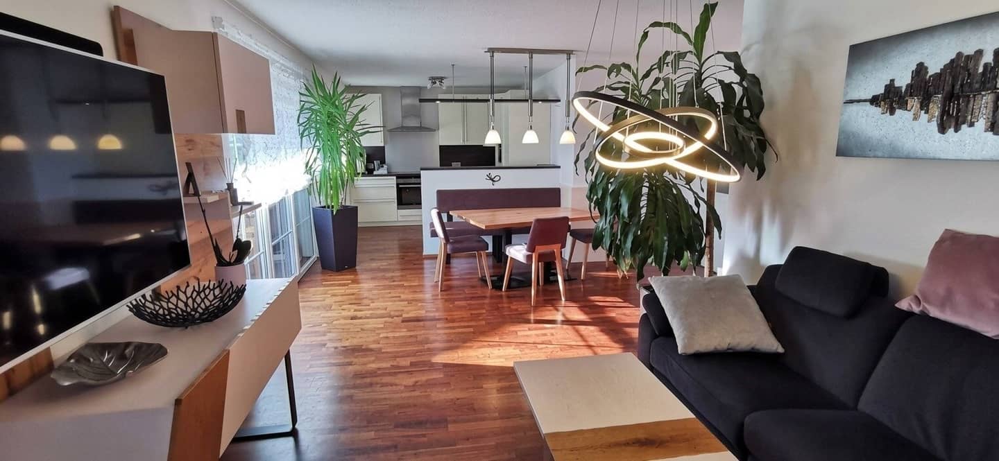 Helle, elegante 3.5-Zimmer Wohnung in Wals mit 2 Balkonen, Garage &amp; Freistellplatz – 88m² Wohnkomfort!