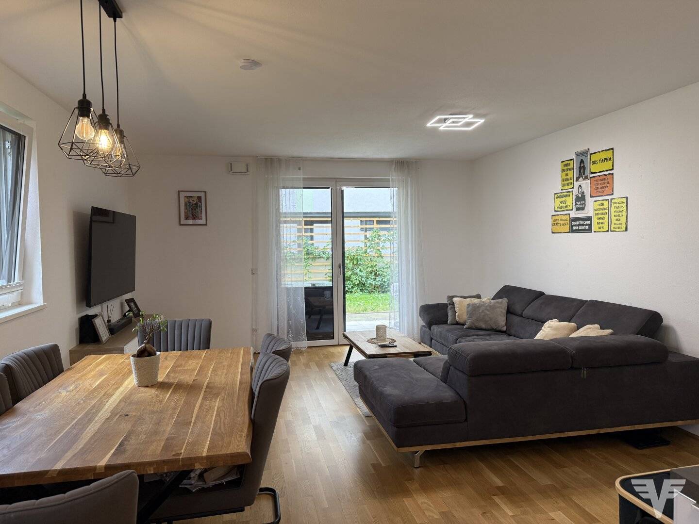Cool modern garden apartment in Eben