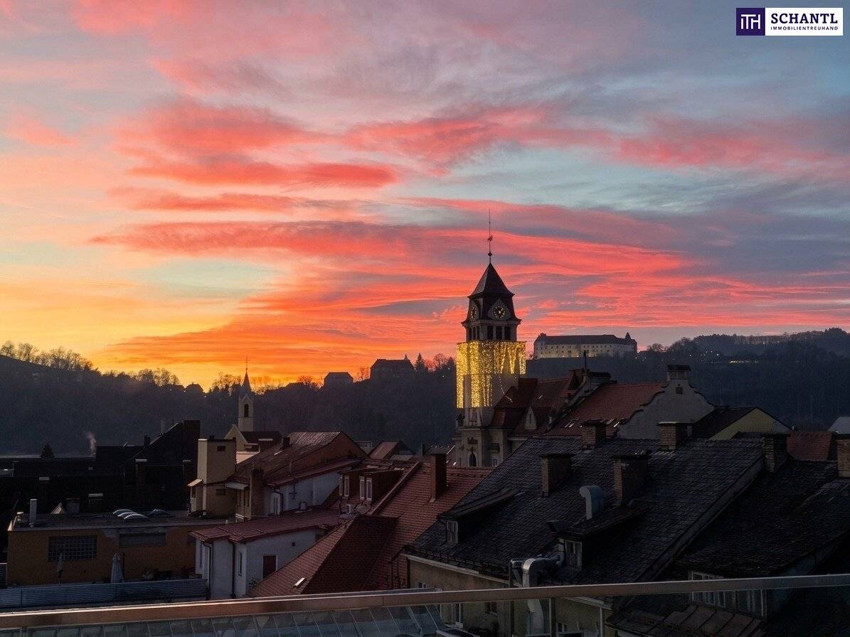 Über den Dächern von Leibnitz - Exklusives Penthouse auf zwei Ebenen mit gigantischer Panoramaterrasse und direktem Blick auf Schloss Seggau!