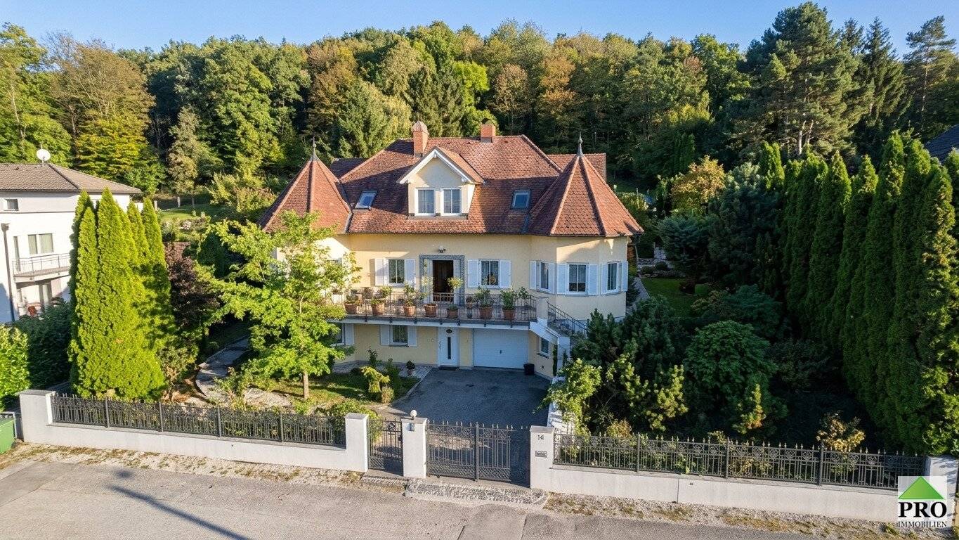 Exklusive Villa mit hochwertigster Ausstattung Breitenfurt bei Wien, 7 Zimmer, Parkanlage, Terrasse und Pool