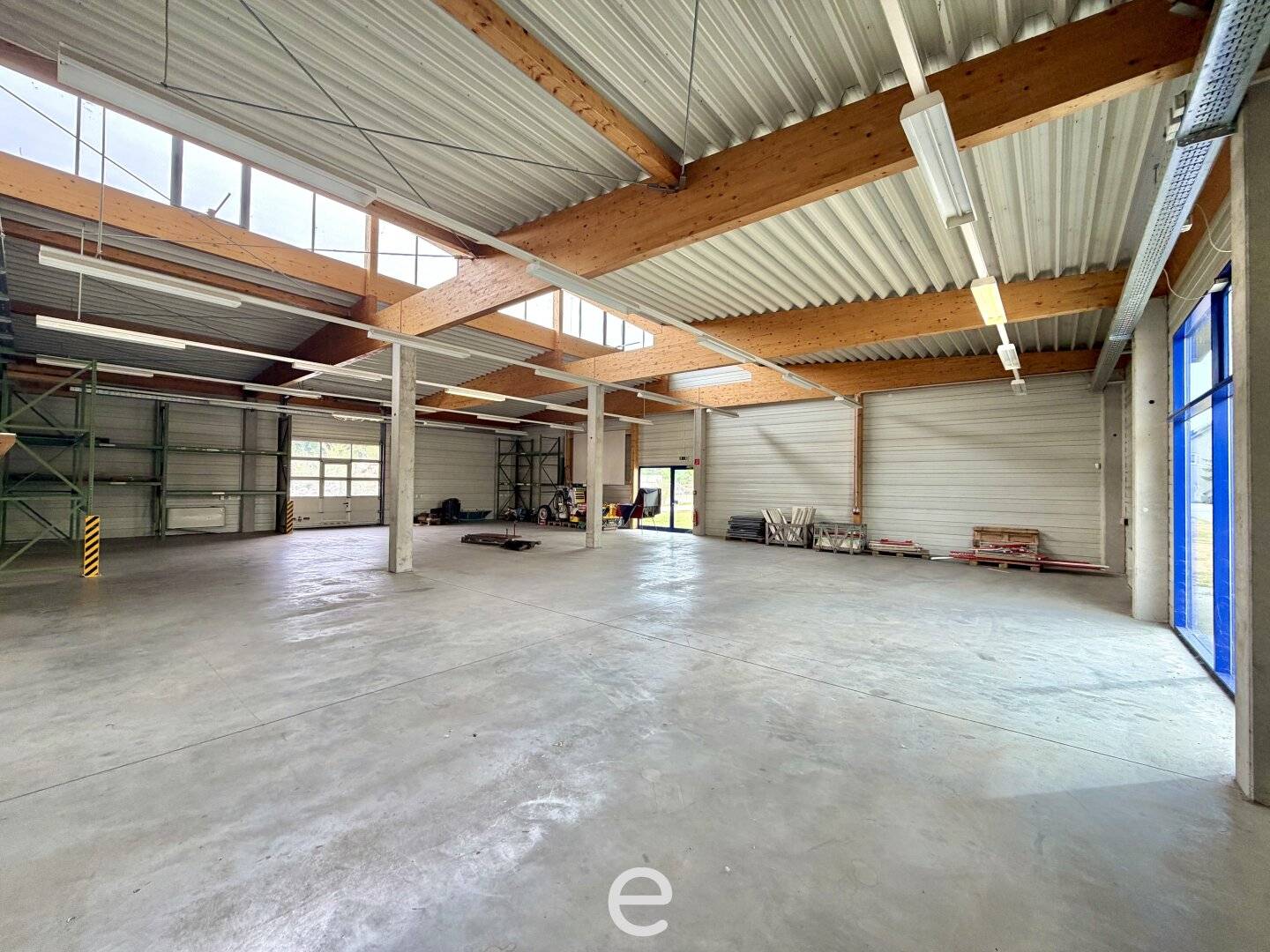 Representative exhibition and commercial hall in Böheimkirchen – in a well connected location near the A1