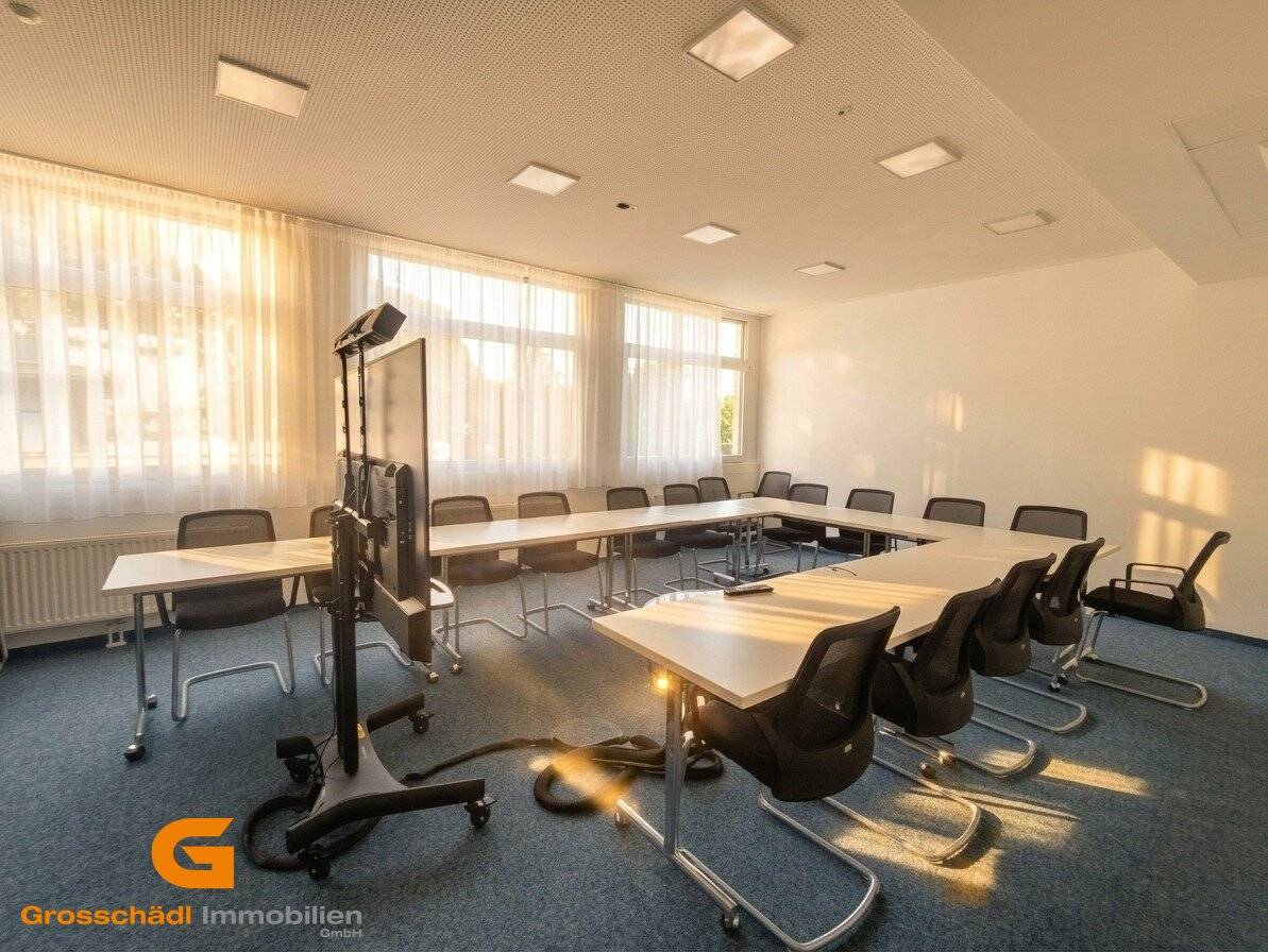 Stadtteil Parsch: Moderne Büroeinheit im Büro- und Geschäftszentrum mieten