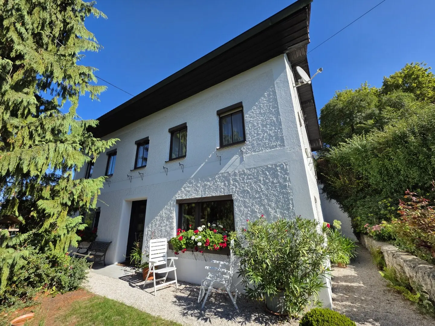 House with history and atmosphere - the "Nagelschmiedhaus" - nicely located, top infrastructure