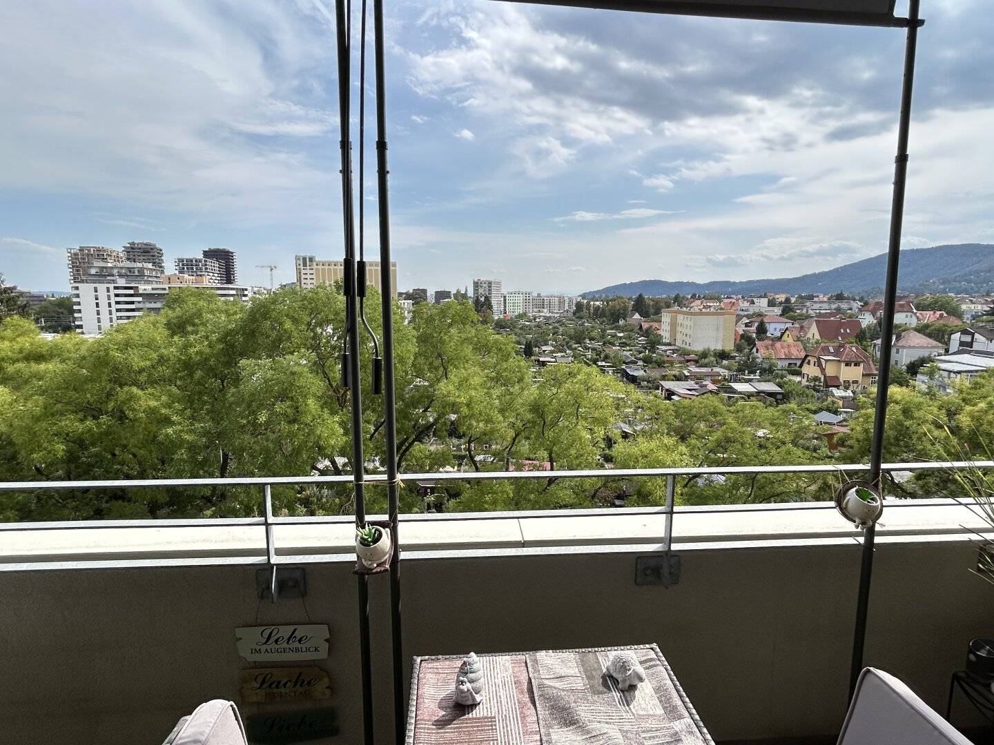 Bright 2-room apartment with south balcony in Graz – commission free!