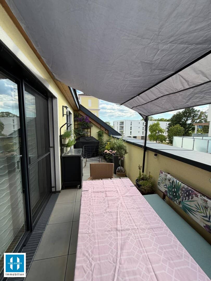 Modern living with roof terrace, attractive 74.10 m² attic apartment in Pupping