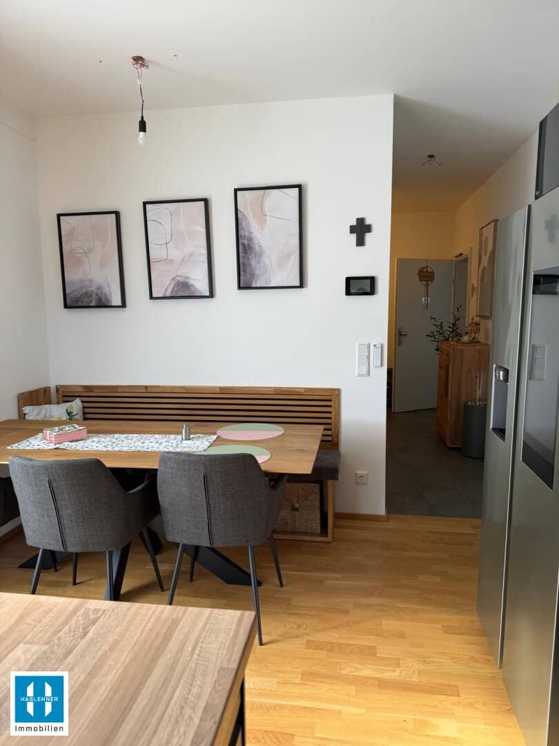 Modern living with roof terrace, attractive 74.10 m² attic apartment in Pupping