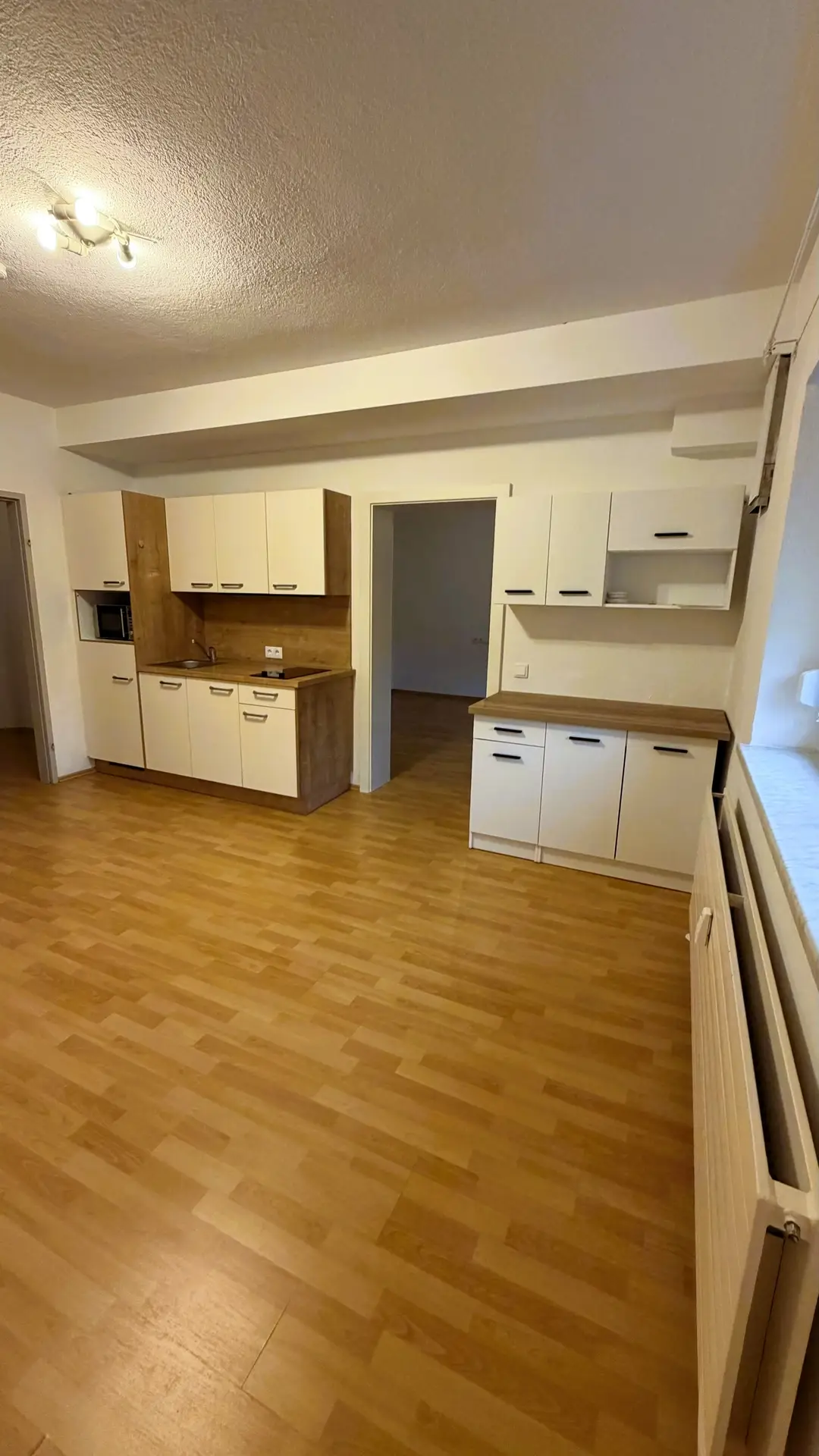 Zentrale ruhige Wohnung mit Einbauküche
