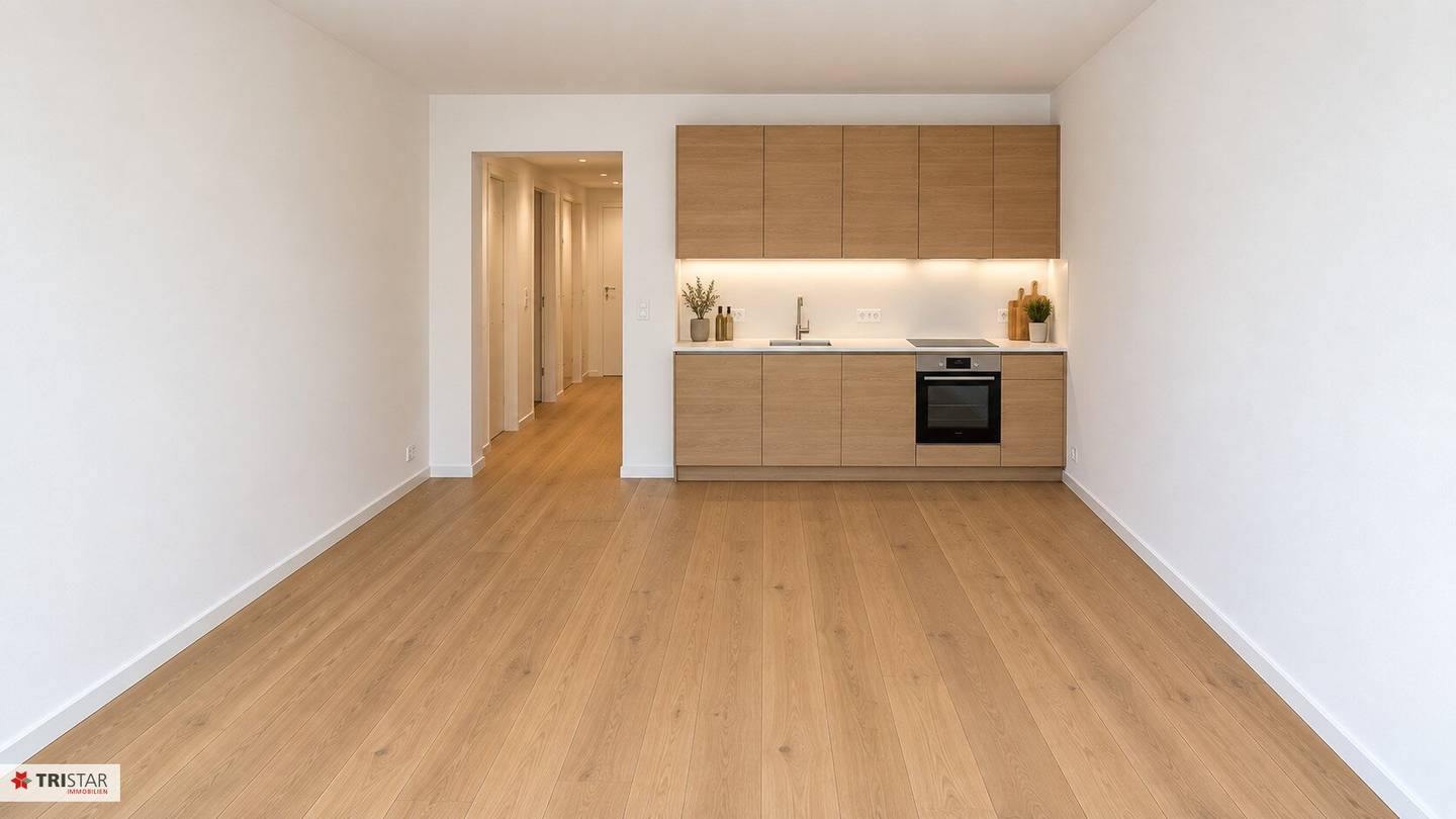 Top renovated 1-room apartment 25 m², near subway, fitted kitchen, only €790!