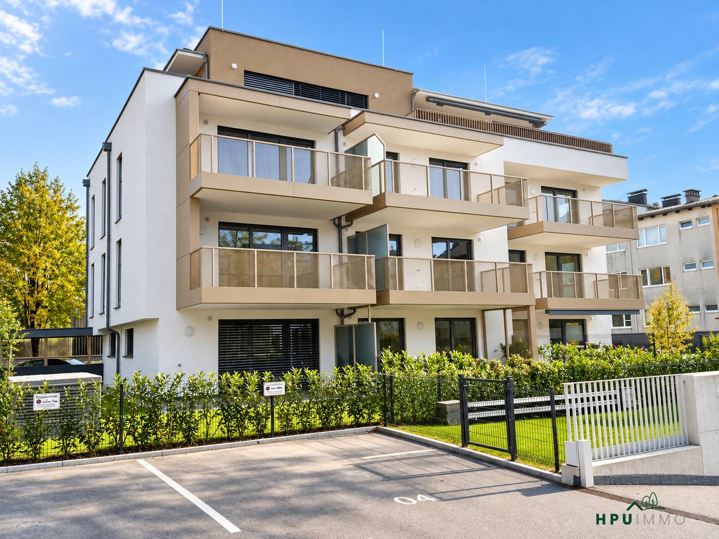 Neubau Erstbezug Wohnung mit zwei Balkonen