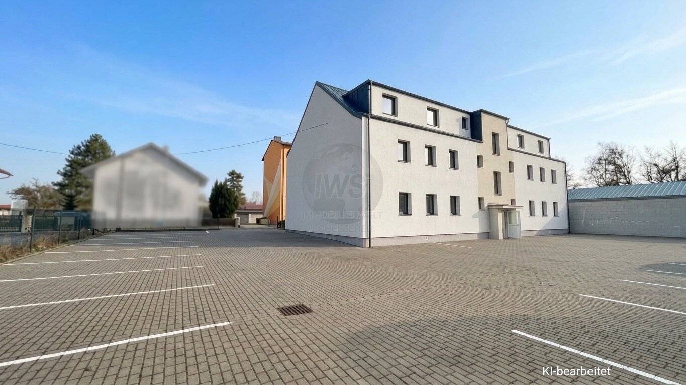 Attractive investment property in Groß-Siegharts – 6 apartments &amp; 12 car parking spaces
