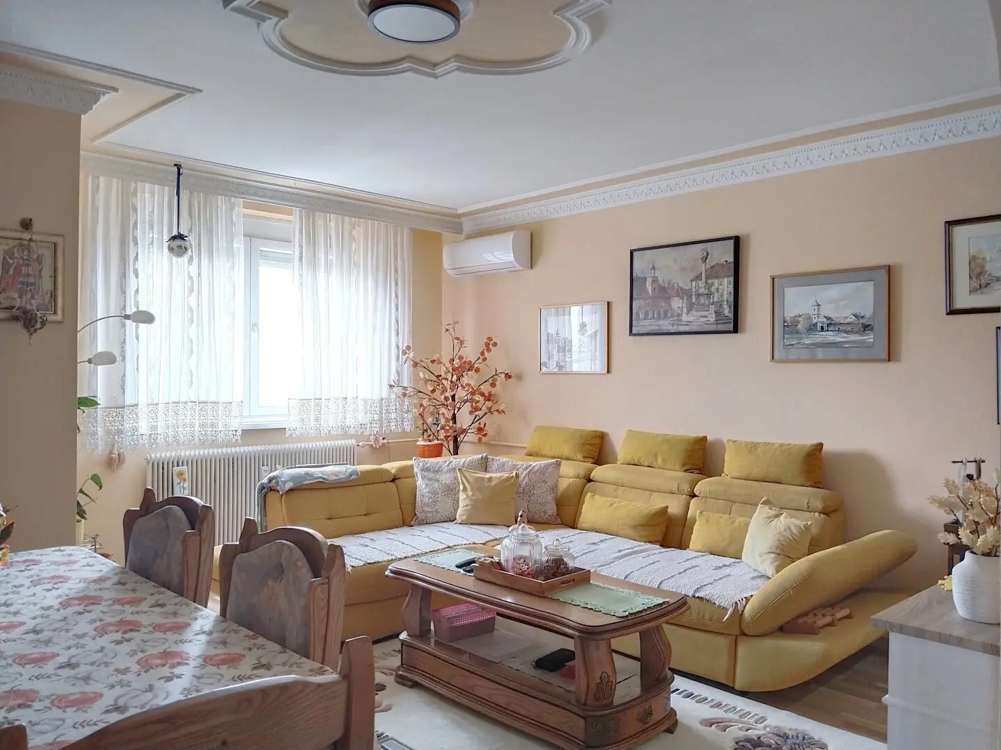 Zentrale 3-Zimmer-Wohnung mit Loggia und niedrigen Betriebskosten