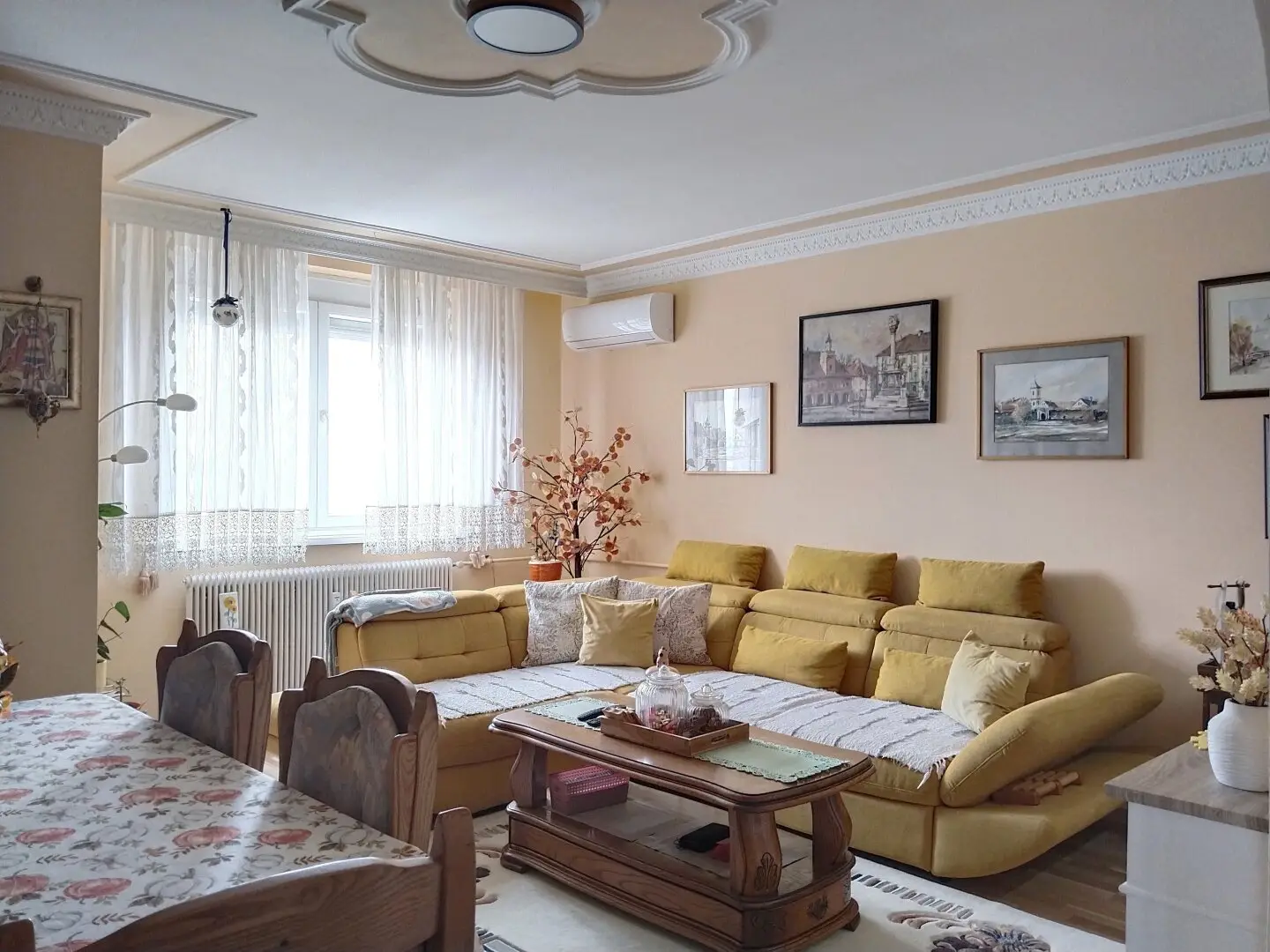 Zentrale 3-Zimmer-Wohnung mit Loggia und niedrigen Betriebskosten
