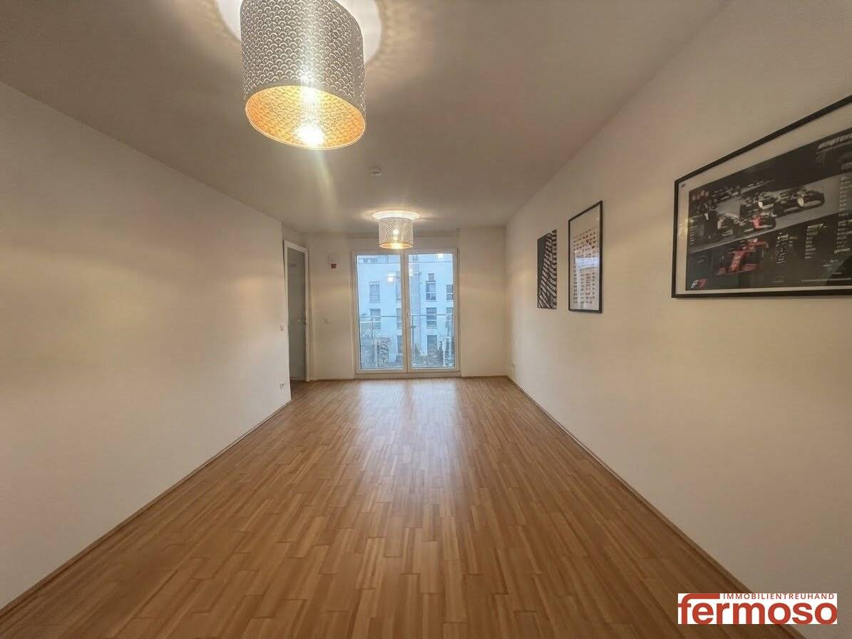 Modern 2-room apartment with loggia, underfloor heating &amp; fitted kitchen in 1200 Vienna