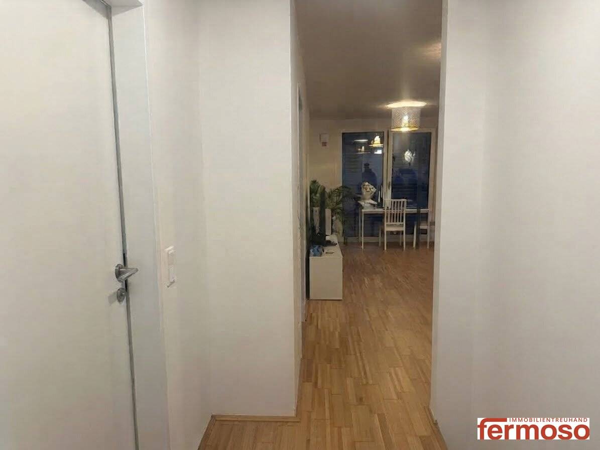 Modern 2-room apartment with loggia, underfloor heating &amp; fitted kitchen in 1200 Vienna