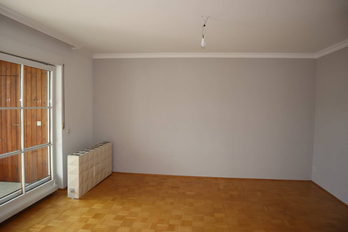 SONNIGE  2-ZIMMER-TERRASSENWOHNUNG