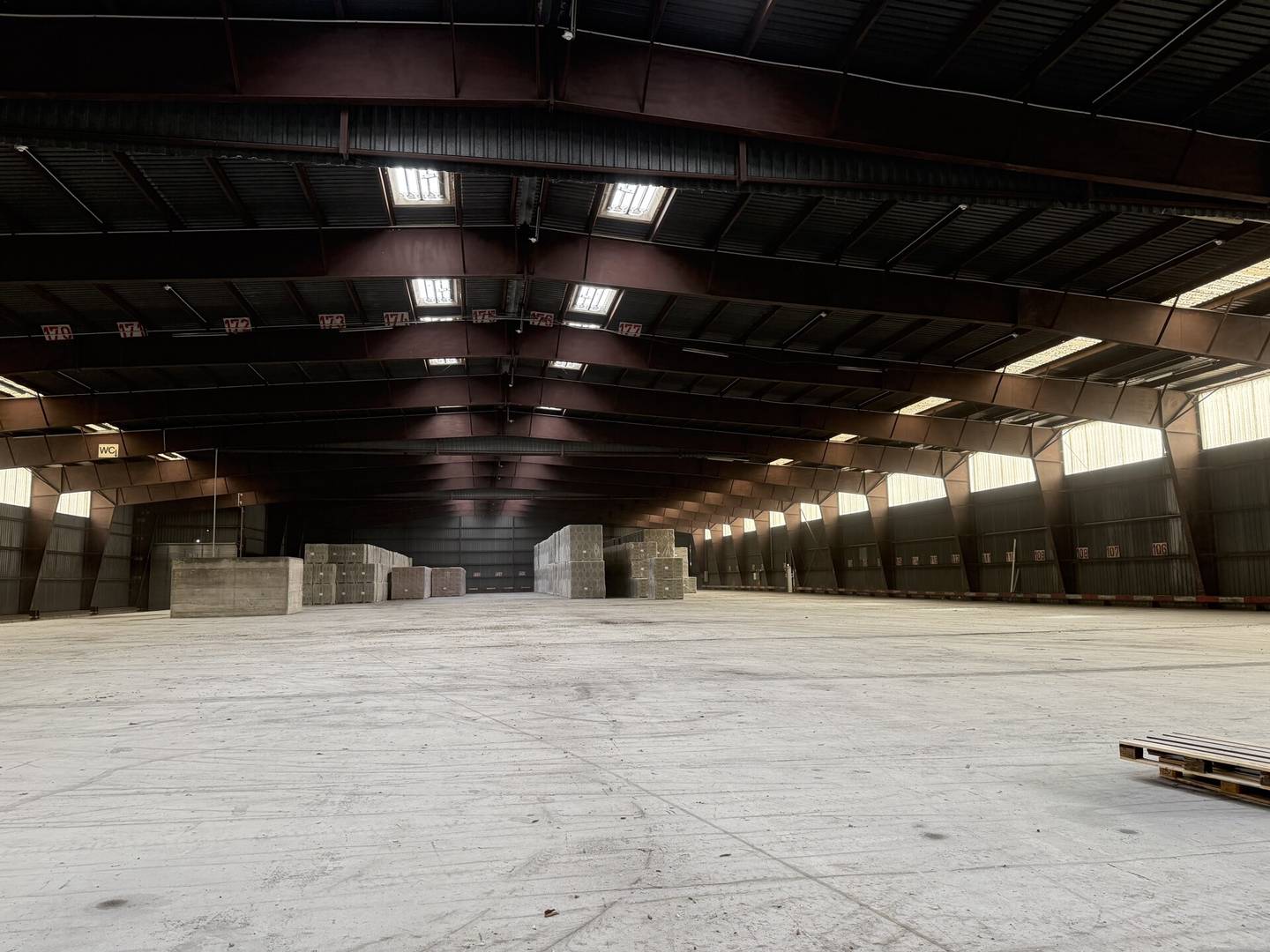 Flexible warehouse and office space Wohnung