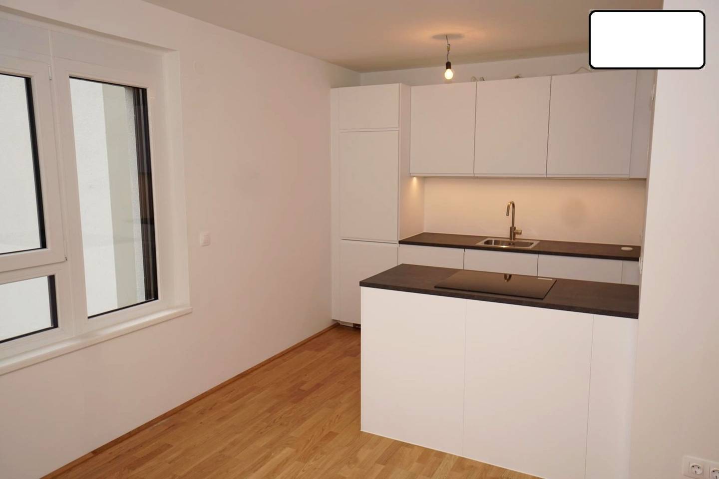 Like new apartment with ceiling cooling and balcony