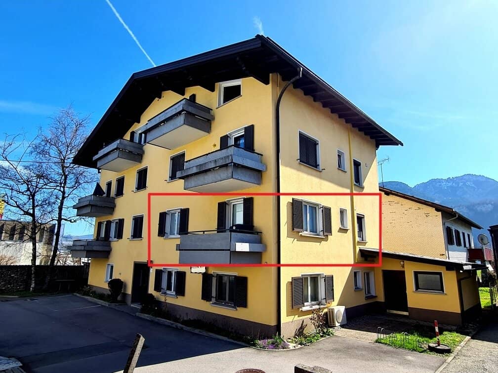 Ideal for cross-border commuters: Charming 2-room apartment with balcony in Hohenems for rent