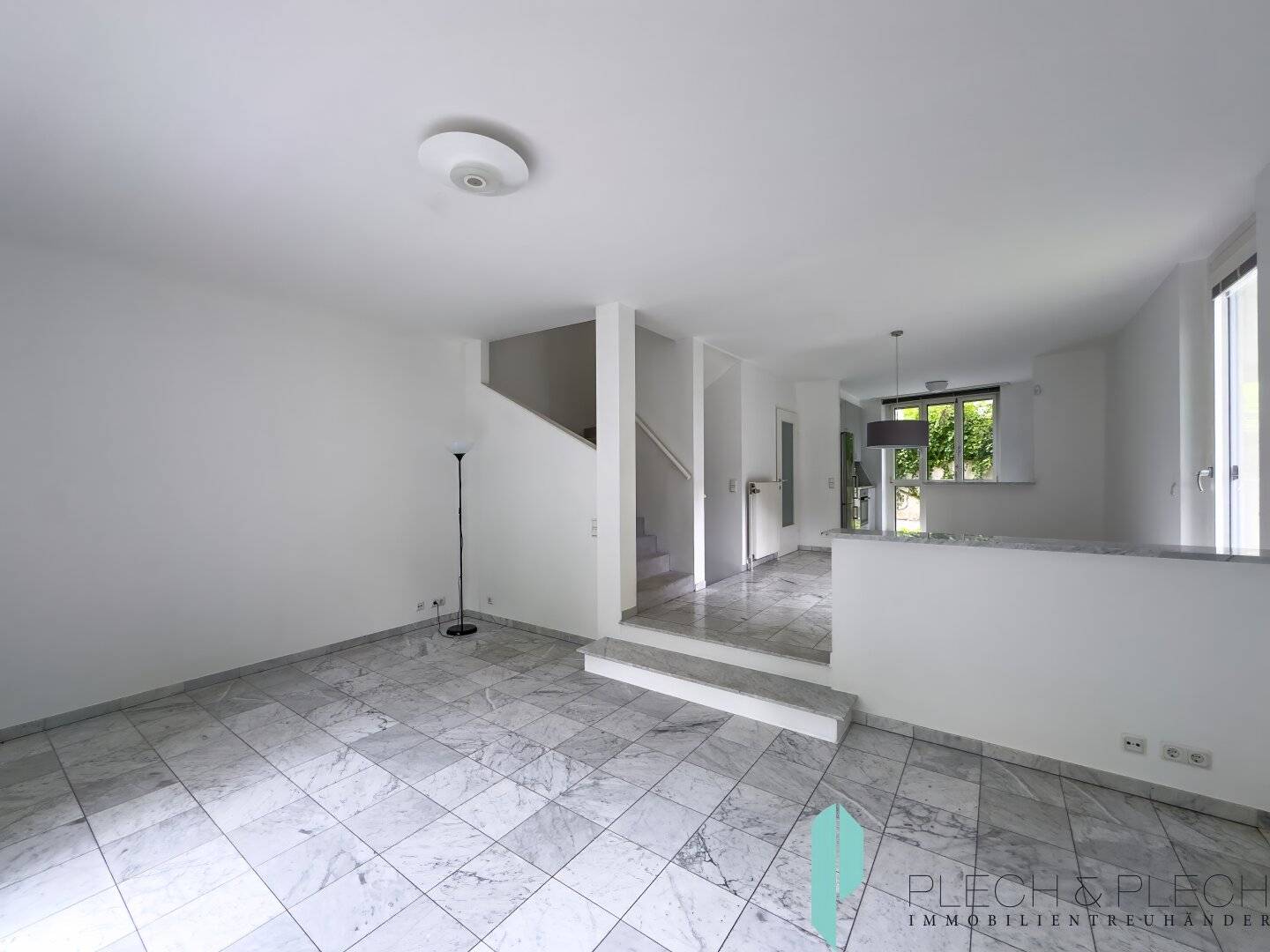 Modern corner terraced house including garden and garage in absolute quiet location / Raimund-Zoder-Gasse