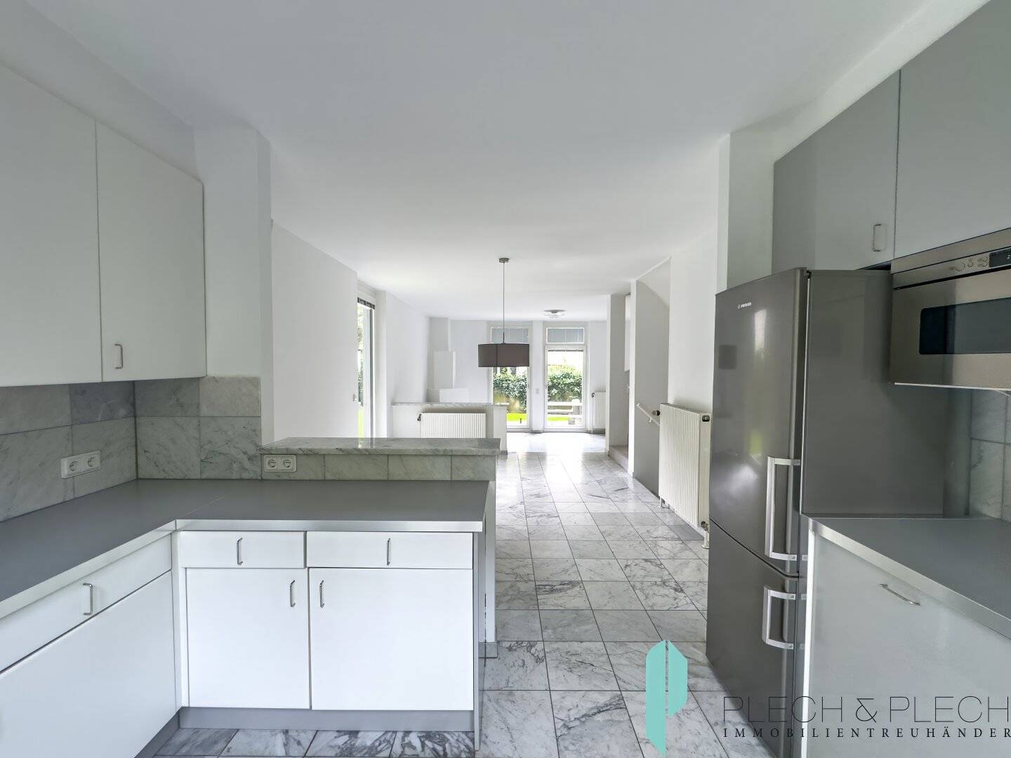 Modern corner terraced house including garden and garage in absolute quiet location / Raimund-Zoder-Gasse