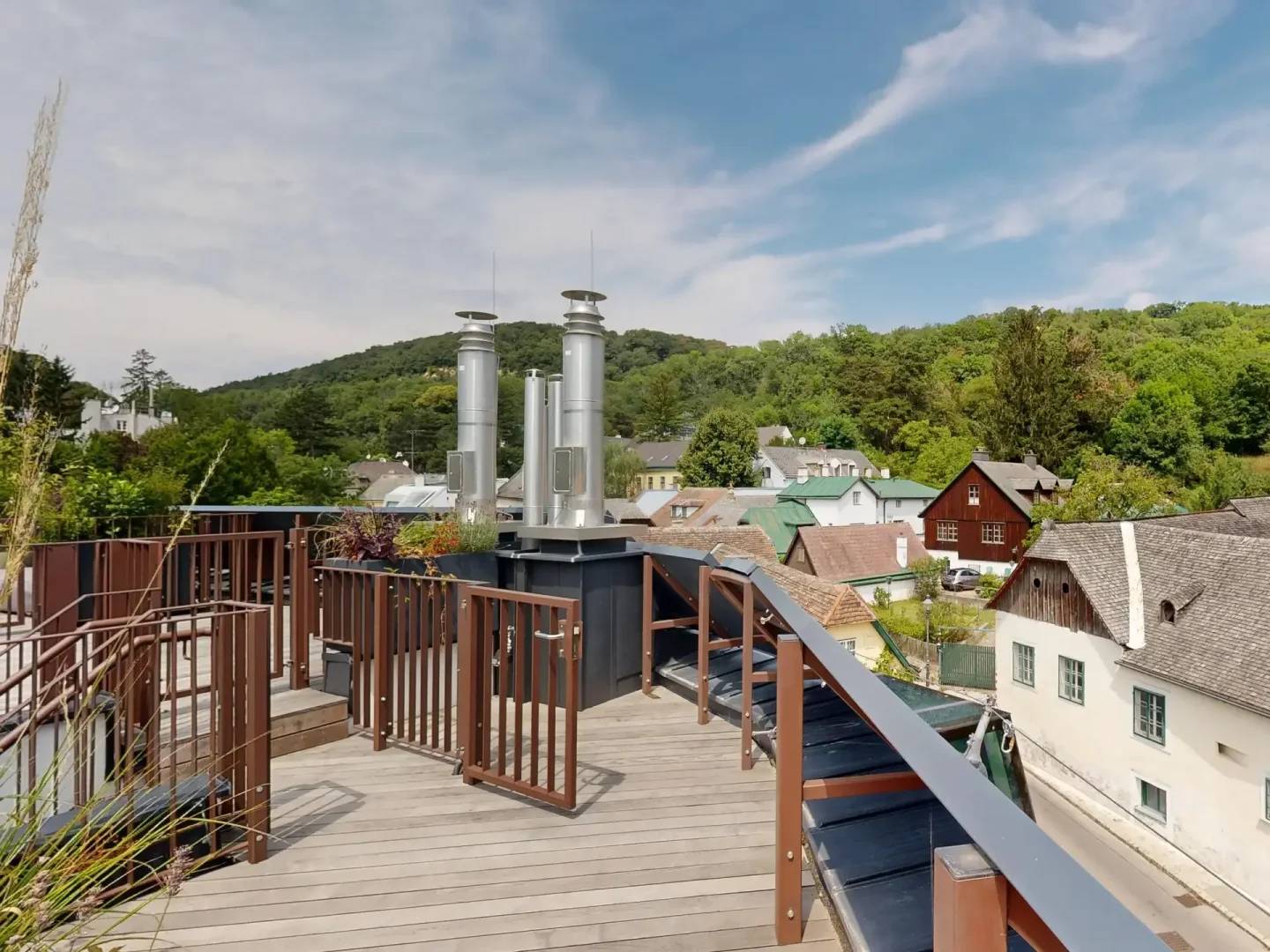 Living with a wide view – Your new home in the Sieveringer vineyards!
