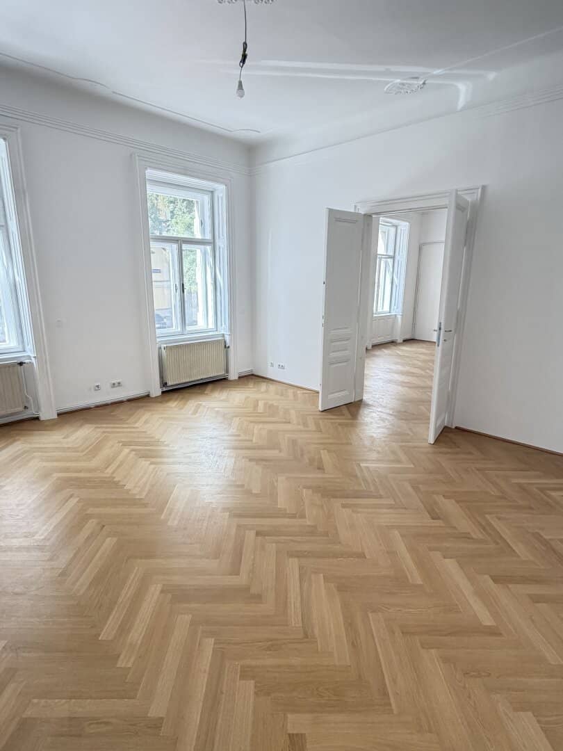 Repräsentatives 5-Zimmer-Altbaubüro im Hochparterre | Erstbezug nach Sanierung | Nähe Votivkirche