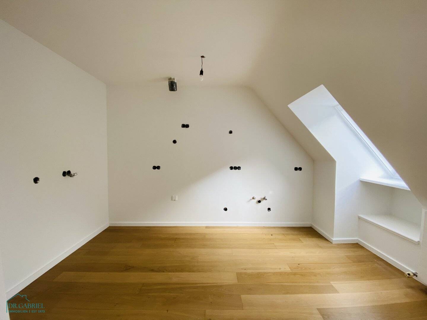 ROOFTOP TERRACE APARTMENT IN PALAIS