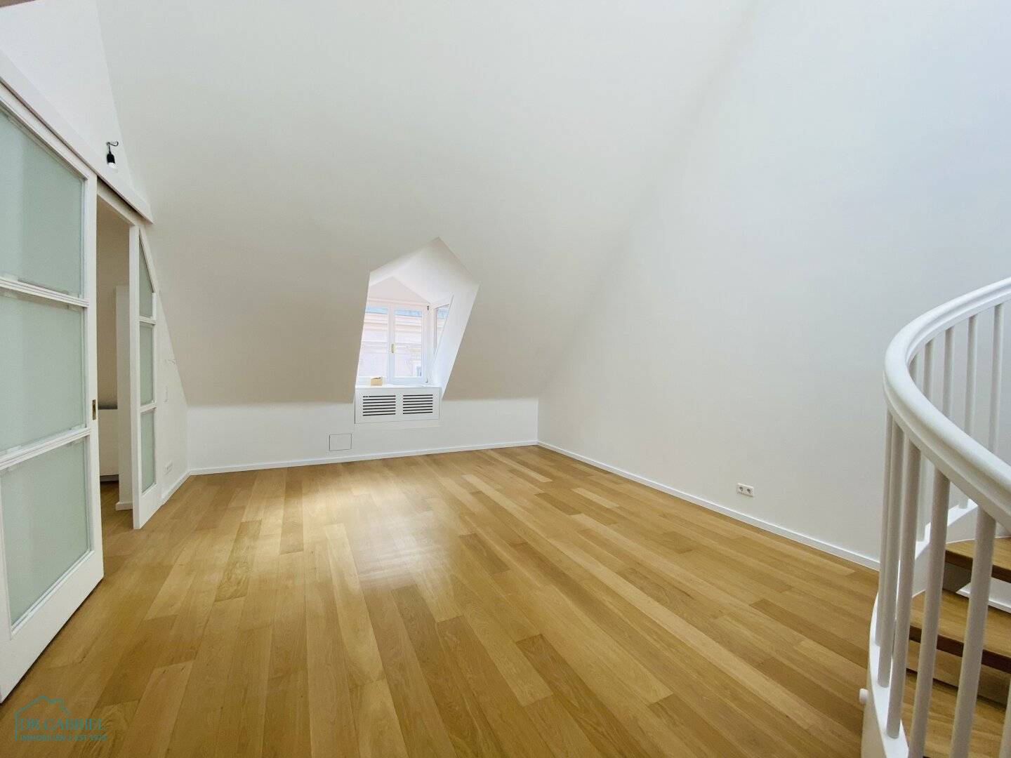 ROOFTOP TERRACE APARTMENT IN PALAIS