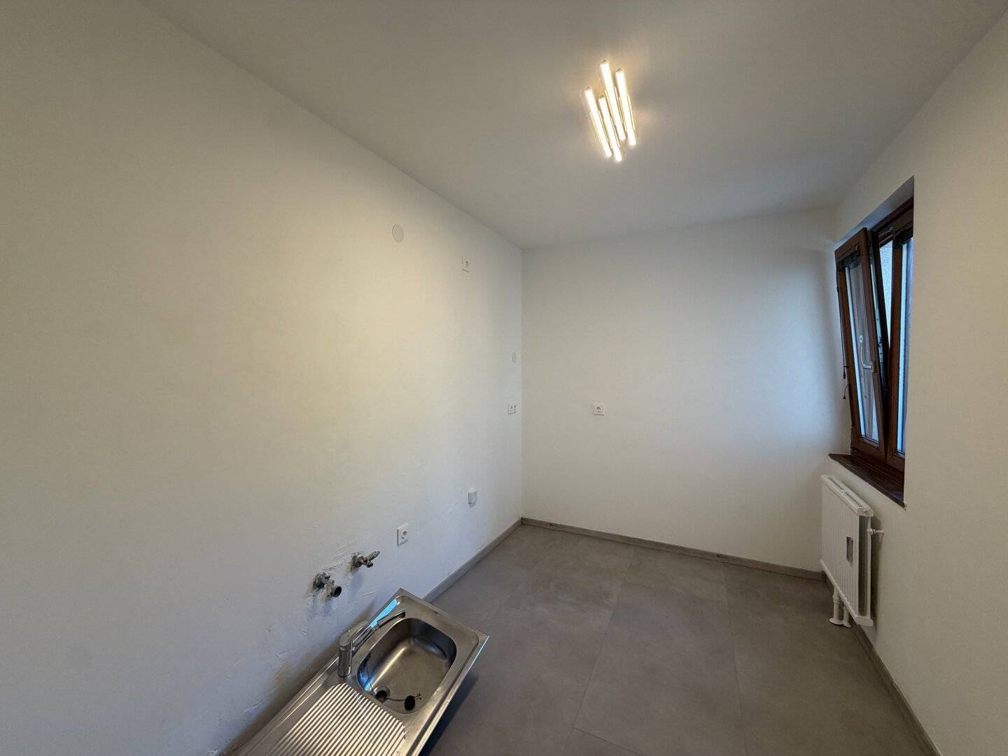 Bright 3-room apartment I Near subway