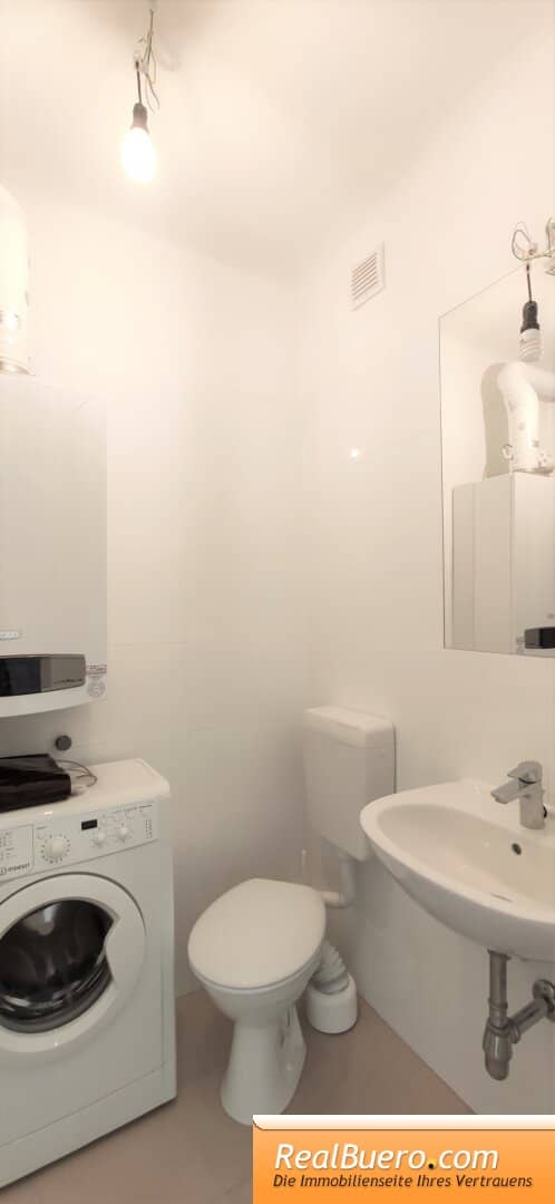 OPEN-ENDED CITY APARTMENT IN QUIET LOCATION