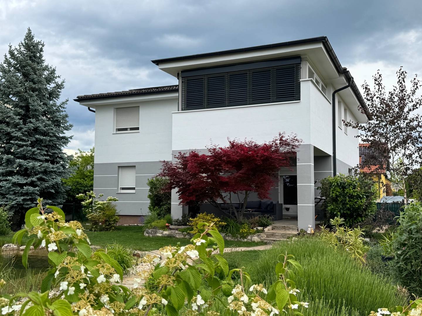 Familienwohnung mit großem Garten und Fernblick