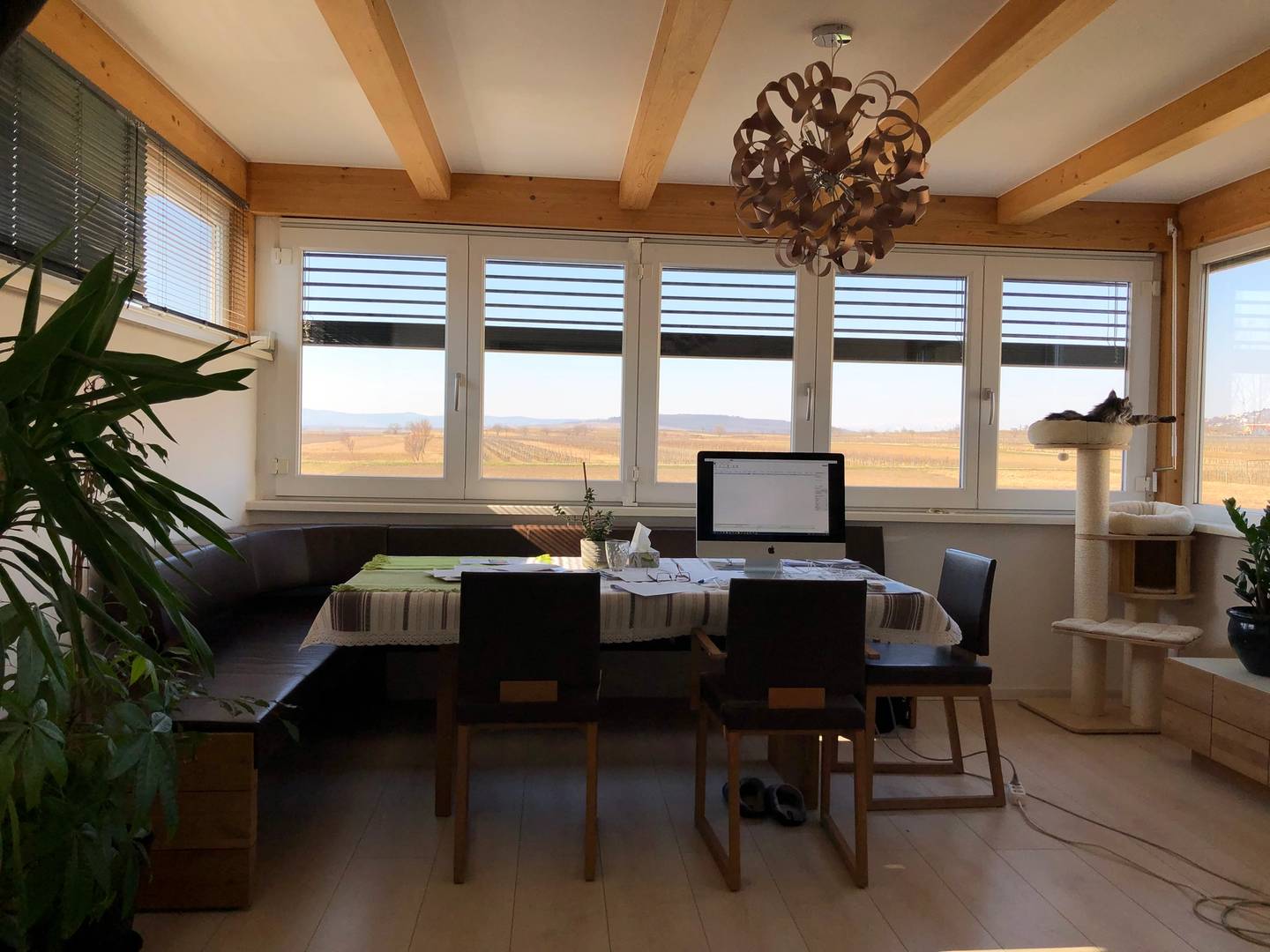 Familienwohnung mit großem Garten und Fernblick