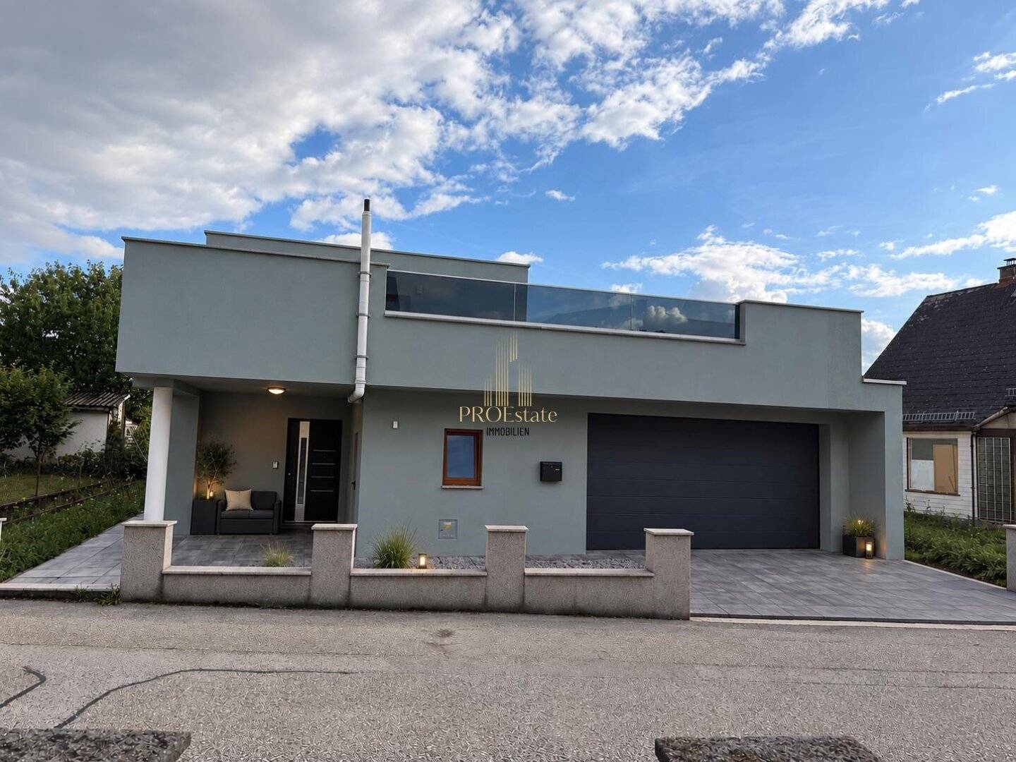 Modernes Einfamilienhaus in Haag – 936 m² Grundstück, große Terrasse &amp; Garage