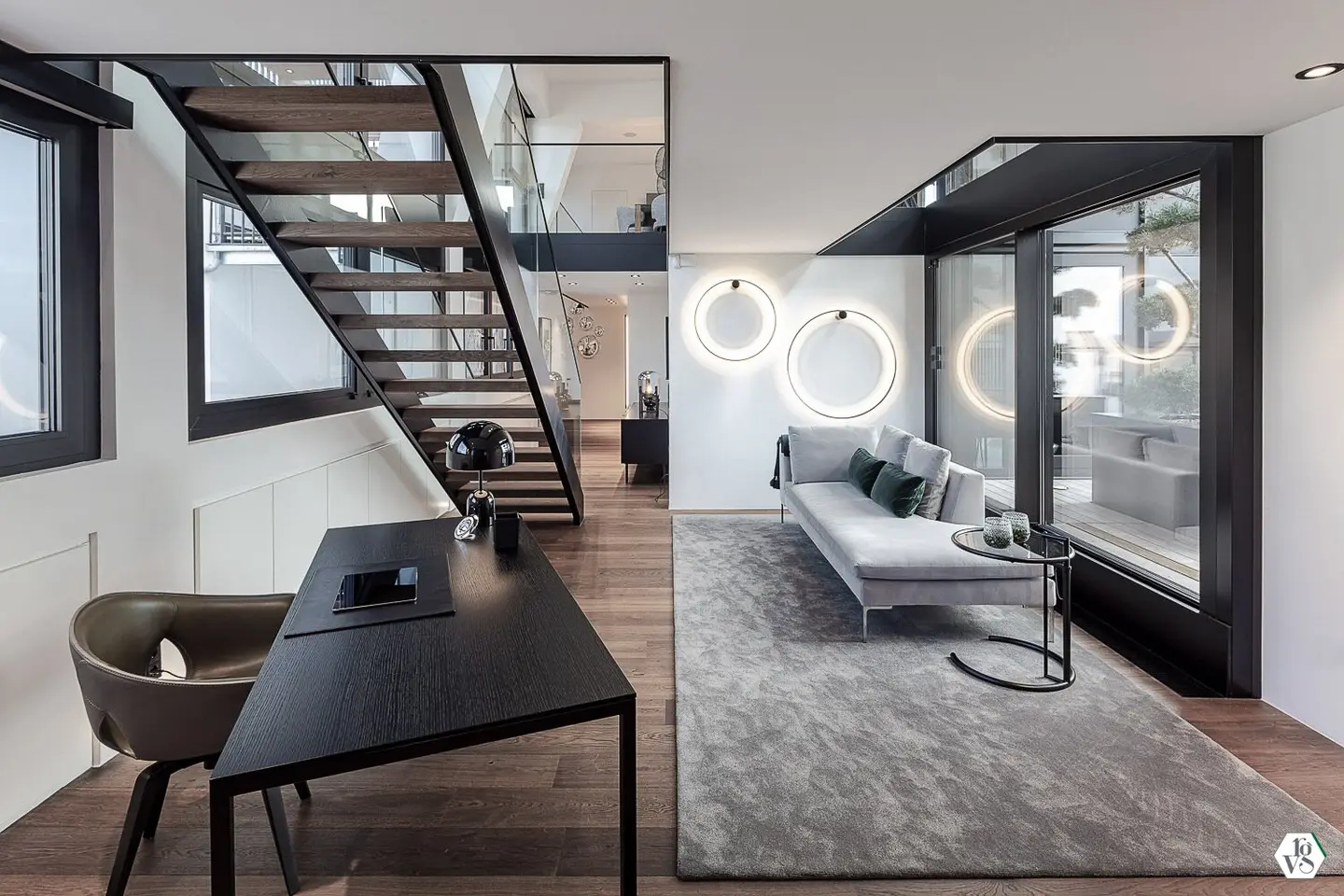 Design penthouse with private pool - Living above the roofs of Vienna