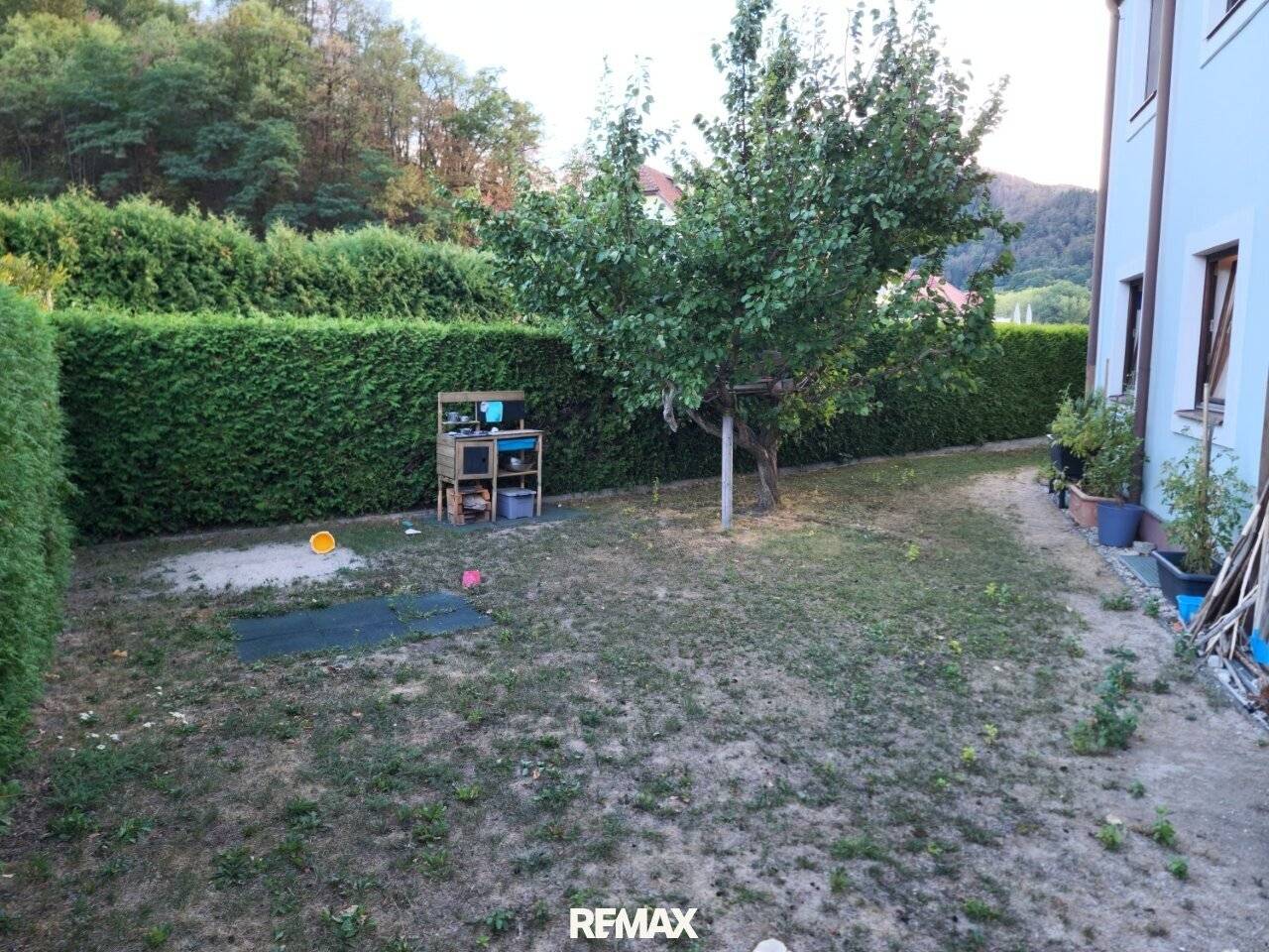 Ground floor apartment with terrace and private garden in idyllic location of Aggsbach-Dorf