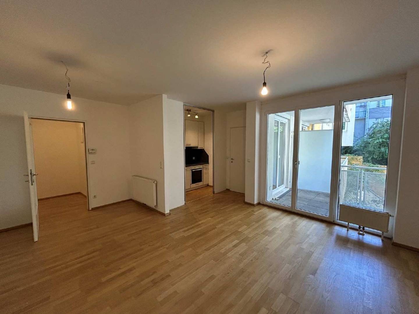 Neubauwohnung mit Balkon gut angebunden