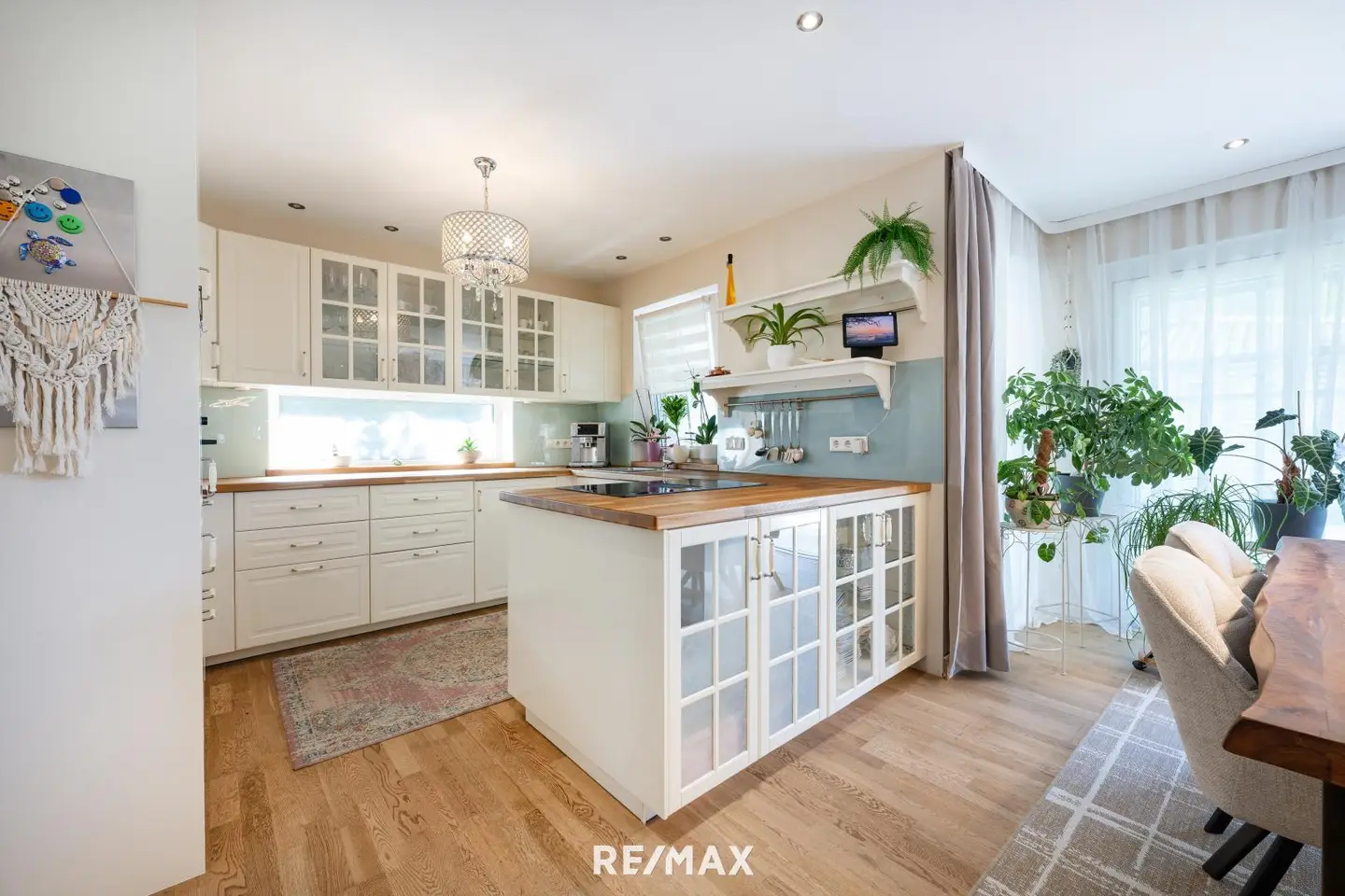 Sunny family apartment with garden and view of the Untersberg